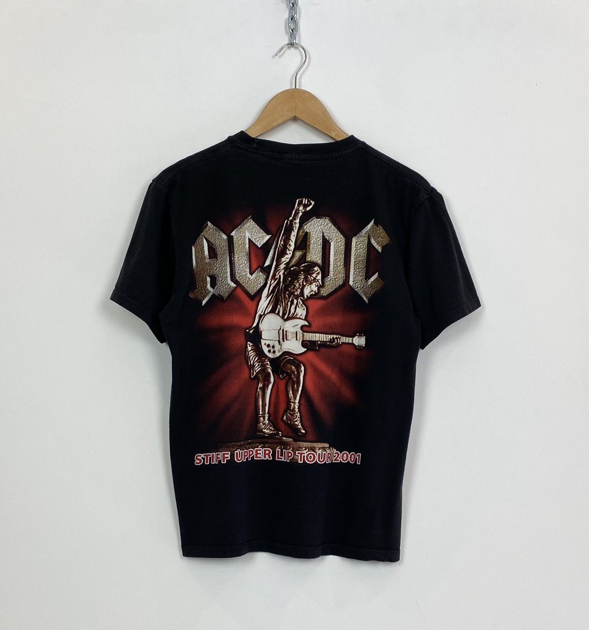 Band Tees Vintage AC/DC 2001 Band Tee Rock T-Shirt Black Size M Top Size US M / EU 48-50 / 2 - 5 Thumbnail