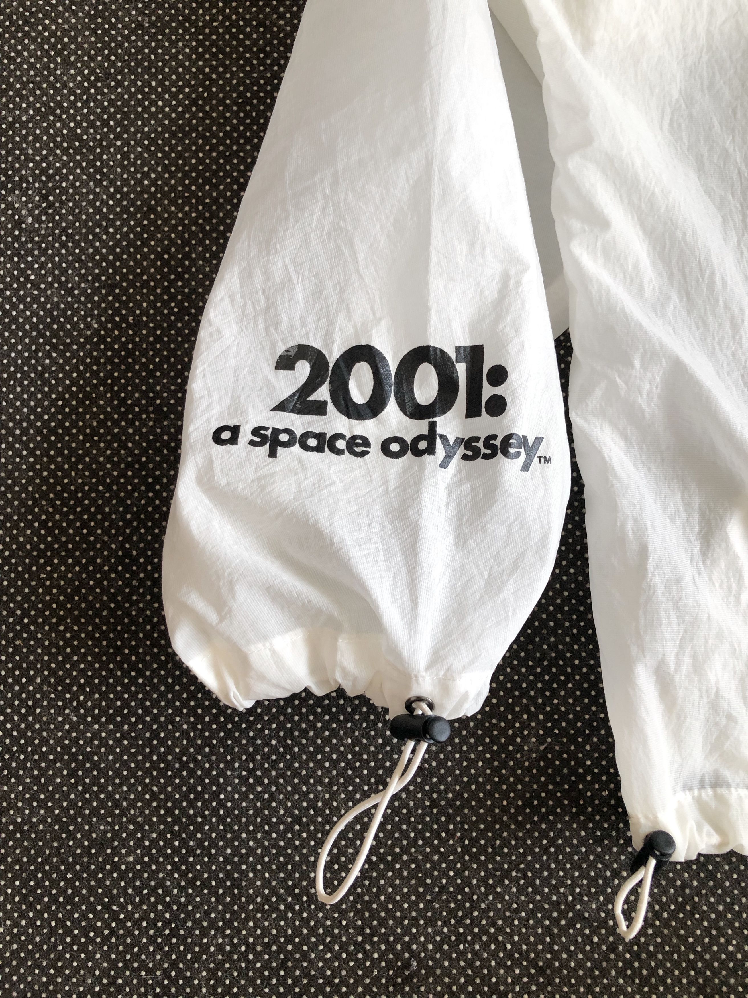 GU STANLEY KUBRICK 2001:A SPACE ODYSSEY OVERSIZE WINDBREAKER Size US L / EU 52-54 / 3 - 7 Thumbnail