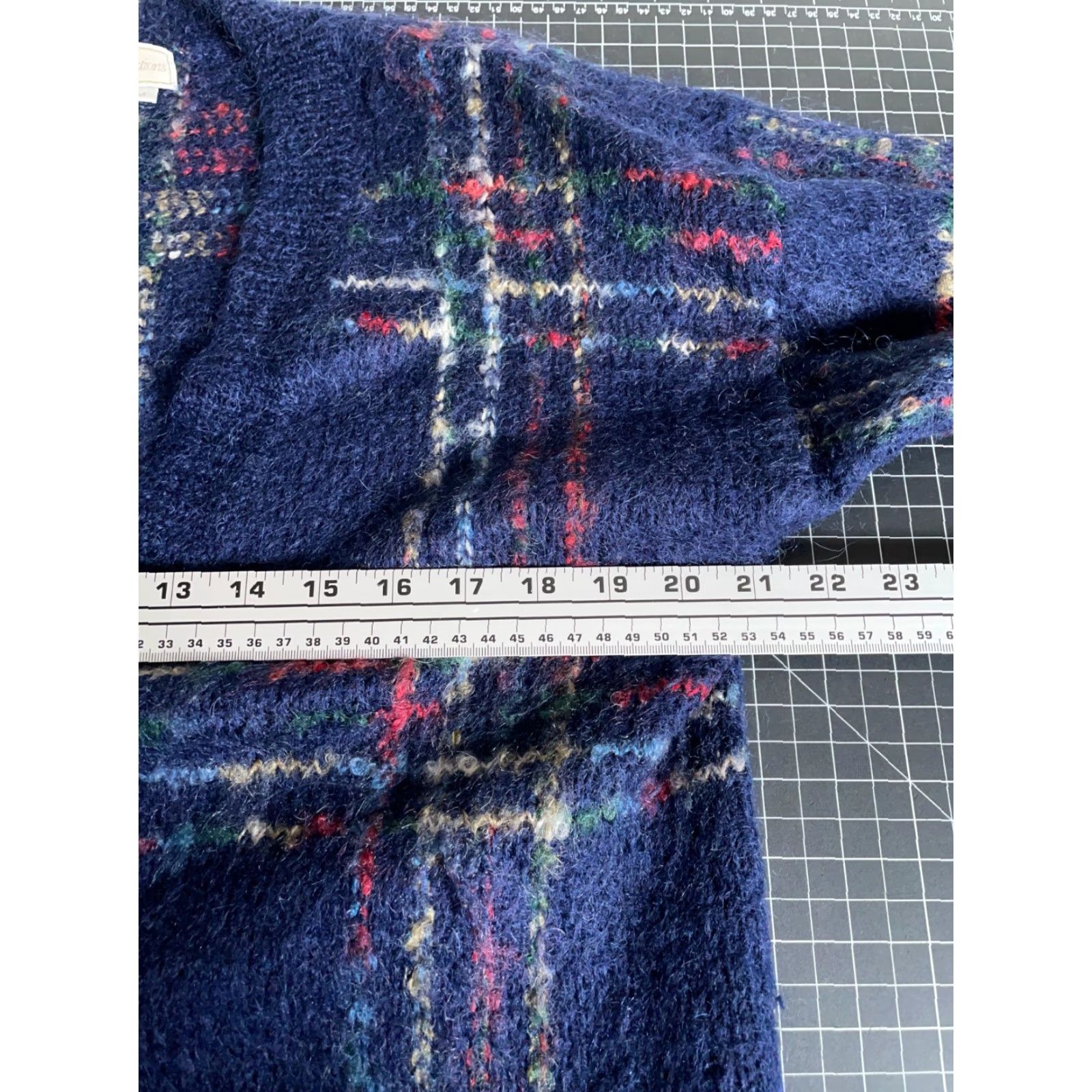 Vintage VINTAGE ID Distinction Cardigan Sweater Dark Blue Check Mohair Blend Women's Medium 90s Retro Knit Shoulder Pads Button Front Knitwear Size M / US 6-8 / IT 42-44 - 5 Thumbnail