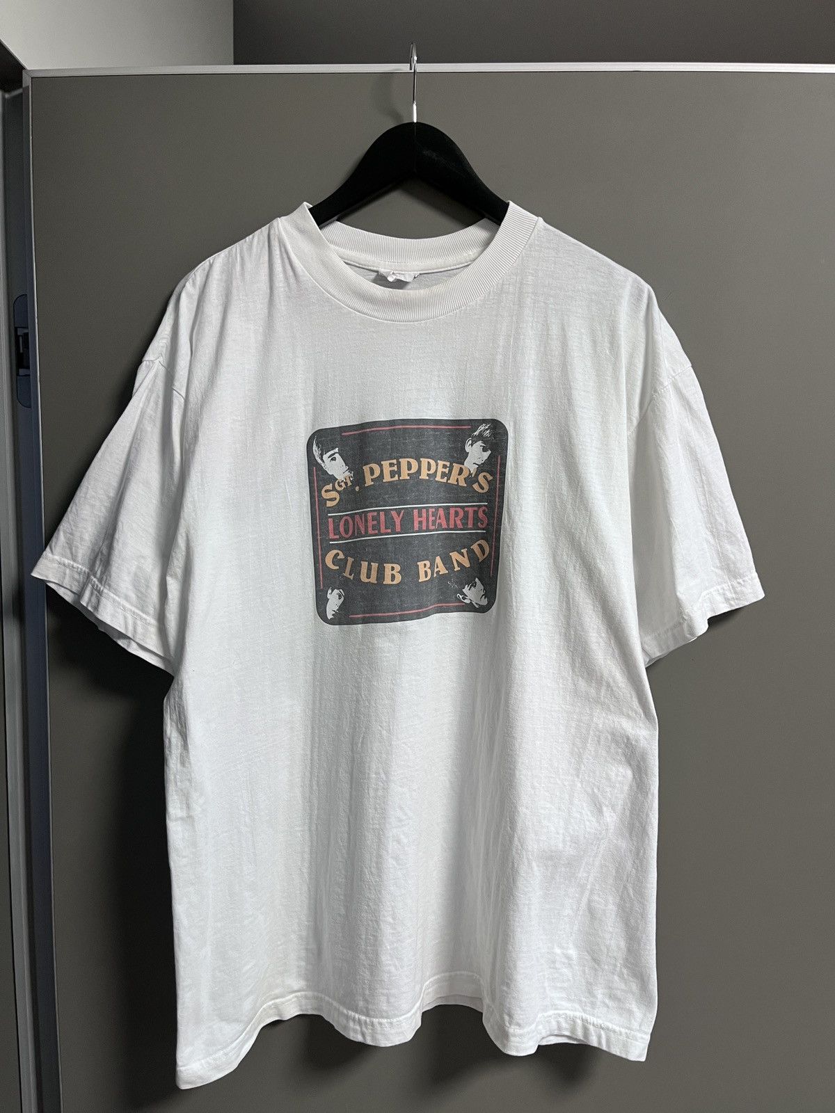 Band Tees The Beatles 90's sgt pepper's lonely hearts club band Size US XL / EU 56 / 4 - 2 Thumbnail