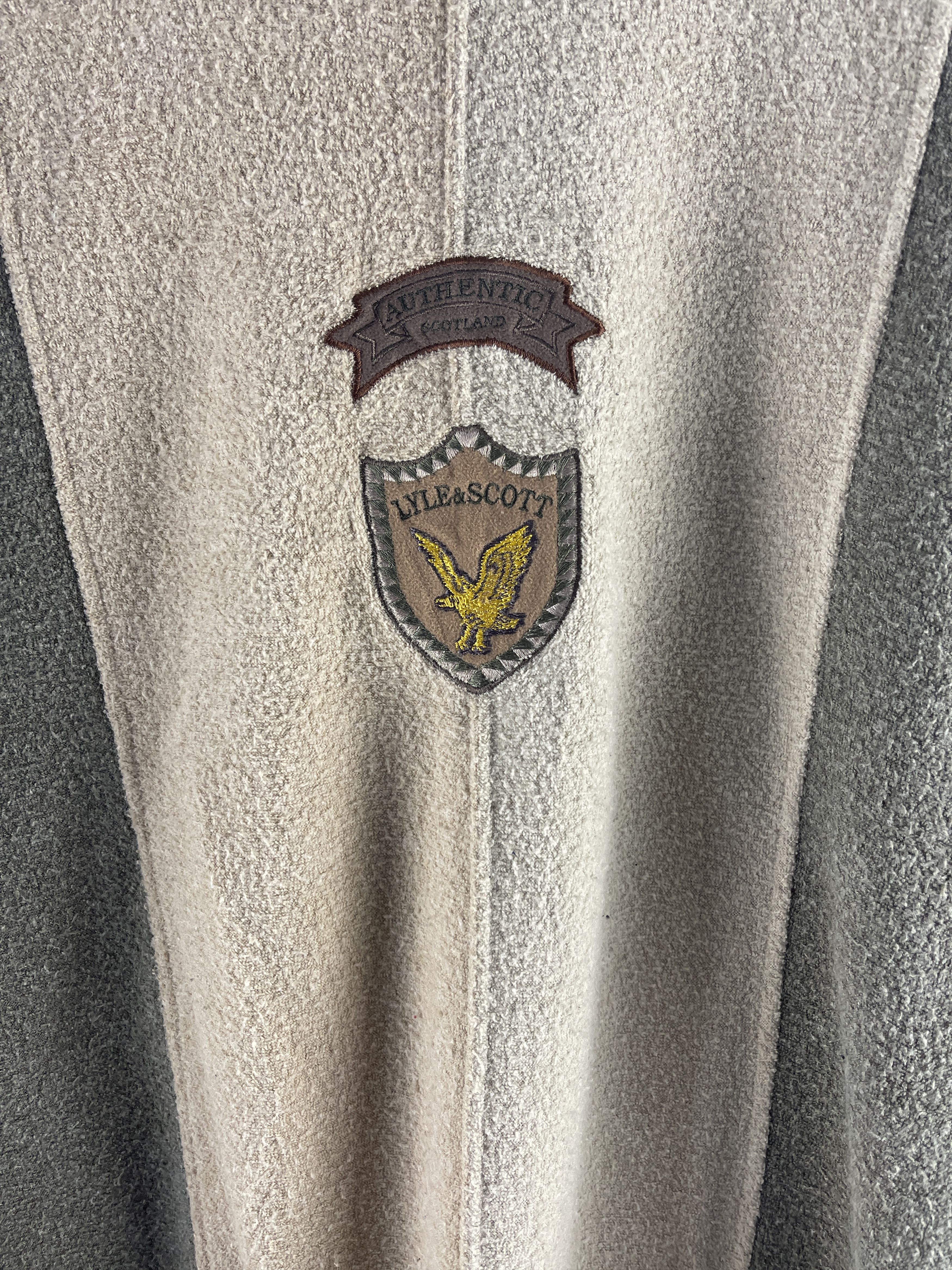 Lyle & Scott Vintage Lyle & Scott Authentic Scotland Crewneck Sweatshirt Size US M / EU 48-50 / 2 - 13 Thumbnail
