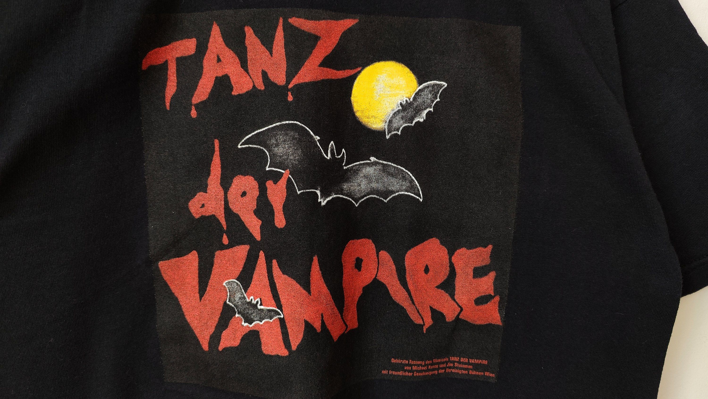 Band Tees × Vintage Tanz Der Vampire 1997 Official Vintage VTG Tshirt Size US M / EU 48-50 / 2 - 3 Thumbnail