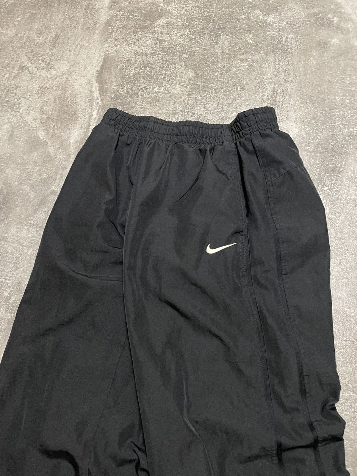Nike × Vintage Vintage Nike Nylon Parachute Pants Drill Size US 30 / EU 46 - 2 Thumbnail