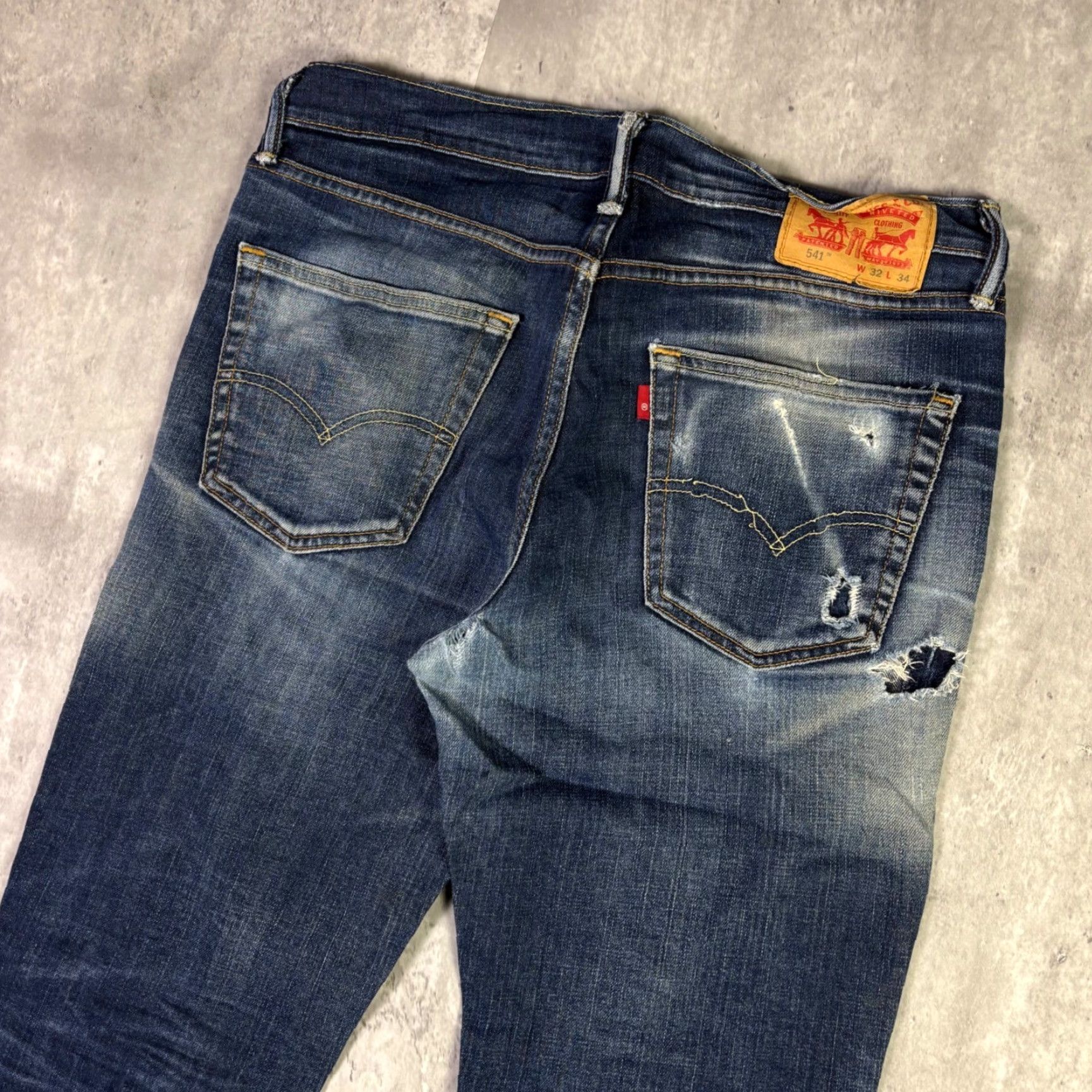 Levi's Levi's 541 Jeans Mens 32x32 Distressed Denim Athletic Tapered 5-Pocket Denim Pants Blue Vintage-Style Casual Pan ts Size US 32 / EU 48 - 7 Thumbnail