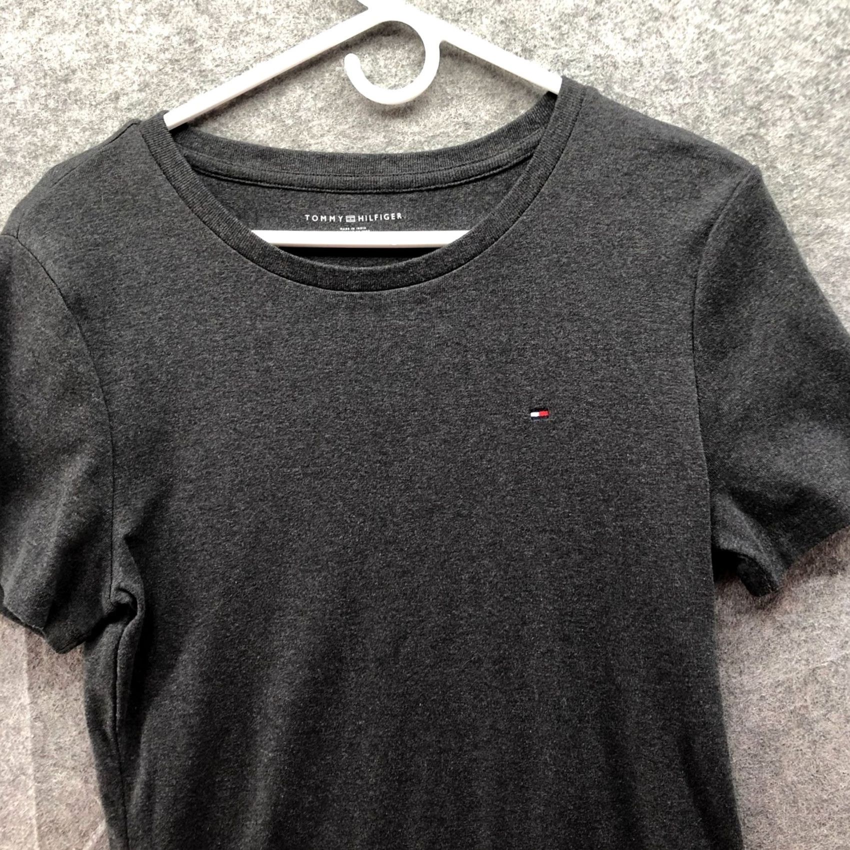 Tommy Hilfiger Tommy Hilfiger T Shirt Womens L Dark Gray Short Sleeve Crewneck Cotton Logo Size L / US 10 / IT 46 - 3 Thumbnail