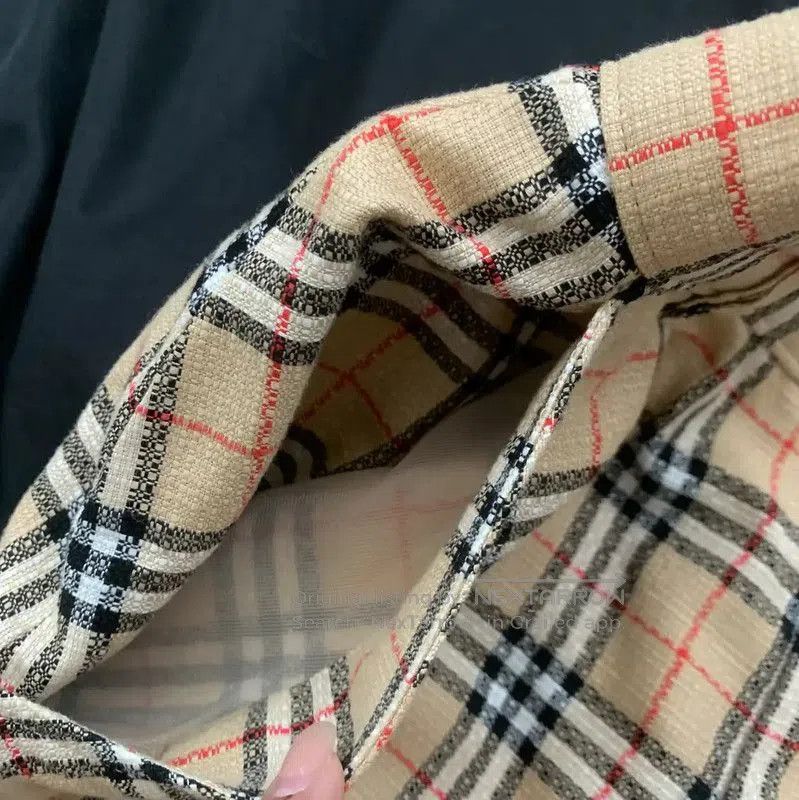 Burberry Burberry Khaki Plaid Women's Casual Pants. Size 23" - 3 Thumbnail