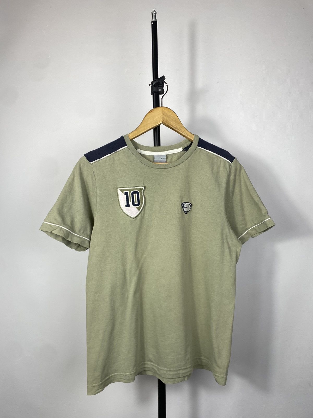 Nike × Vintage 90s Nike Swoosh Vintage Y2K Retro Tn Tee T-Shirt Size US S / EU 44-46 / 1 - 1 Thumbnail