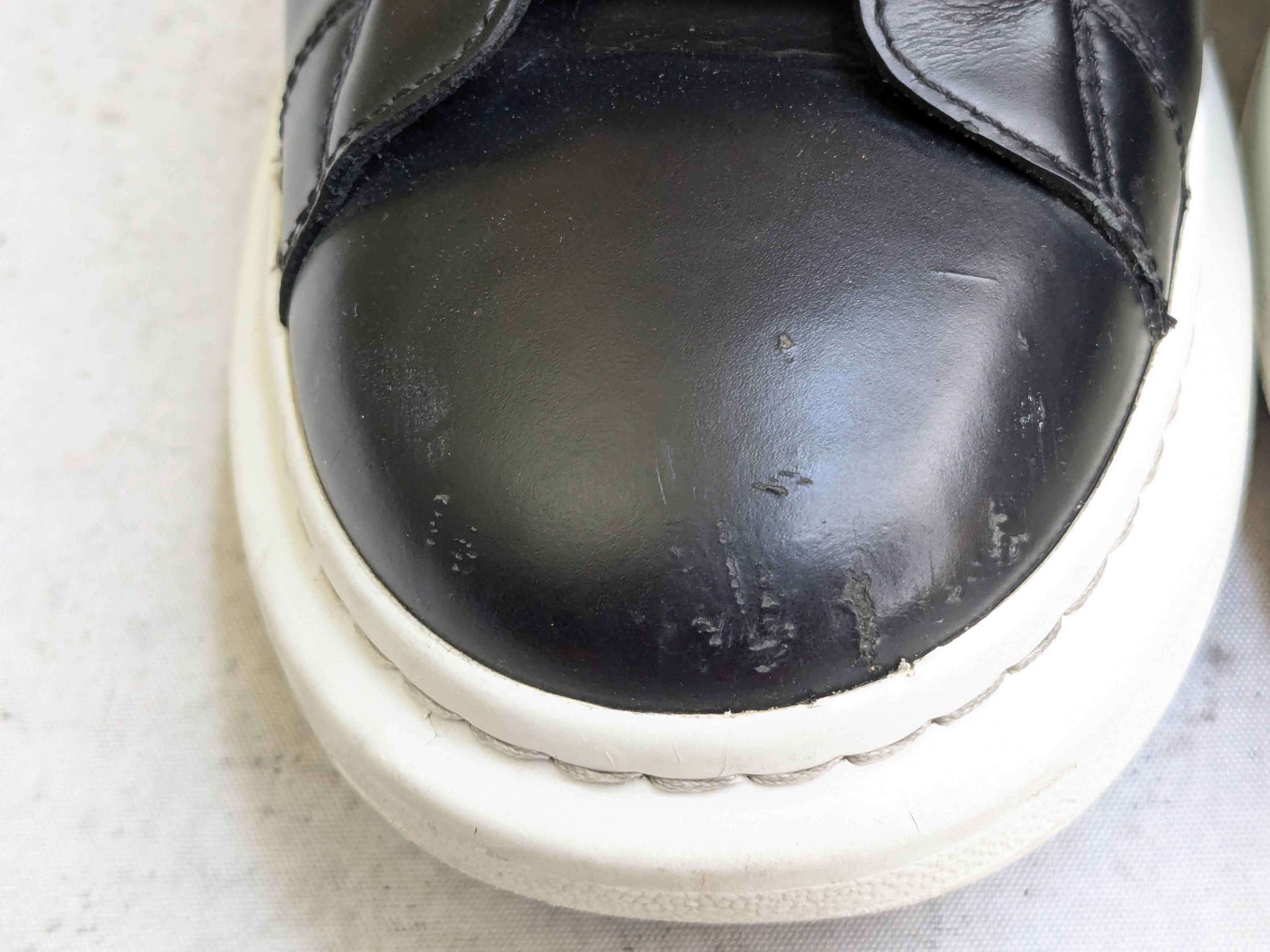 Alexander McQueen Alexander Mcqueen Oversized Larry Sneakers 8 41 Black White Size US 8 / EU 41 - 4 Thumbnail