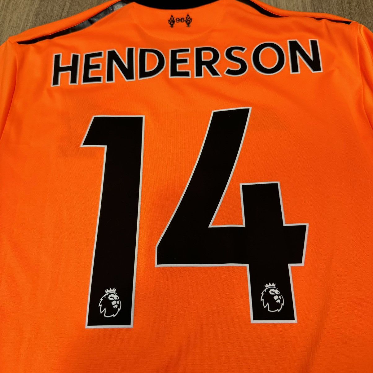 New Balance Liverpool 17/18 away shirt #14 Henderson Size US L / EU 52-54 / 3 - 6 Thumbnail