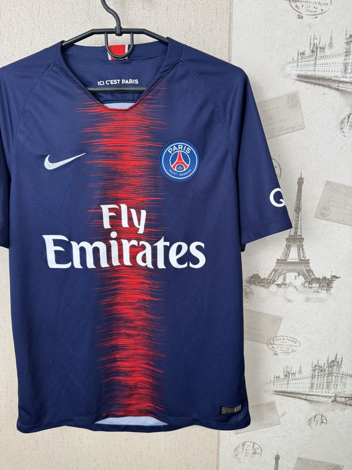 Nike Nike Paris Saint-Germain PSG 2018 2019 Home Jersey Men's M Size US M / EU 48-50 / 2 - 12 Thumbnail