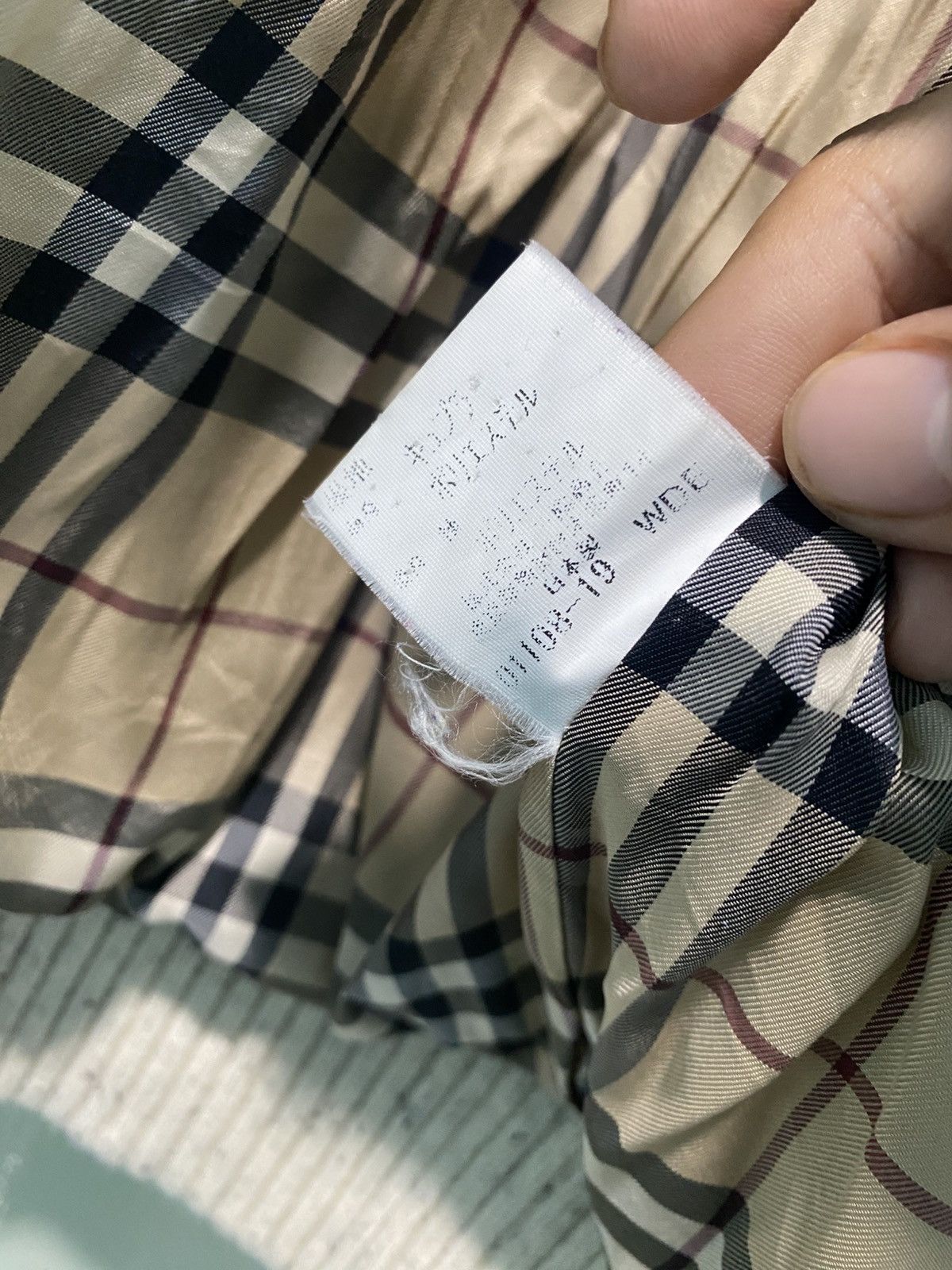 Burberry Burberry London Novacheck Quilted Knitted Japan Size US L / EU 52-54 / 3 - 13 Thumbnail