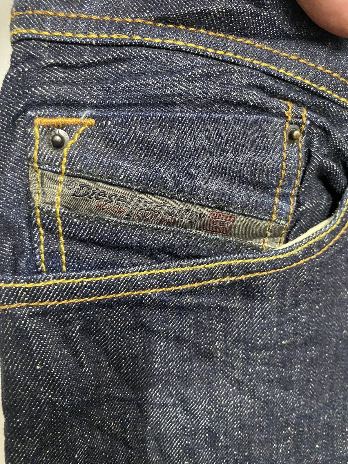Diesel Diesel Regural Straight Denim Jeans Size US 34 / EU 50 - 6 Thumbnail