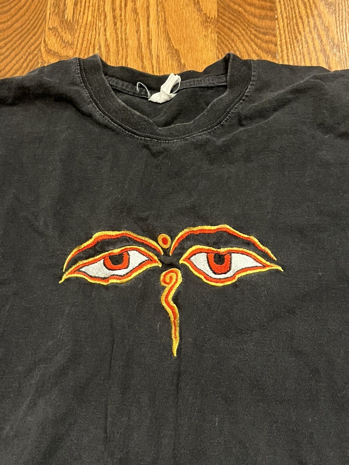 Vintage Rare Faded Black Vintage Embroidered Cropped Raw Hem T-Shirt Size US S / EU 44-46 / 1 - 2 Thumbnail