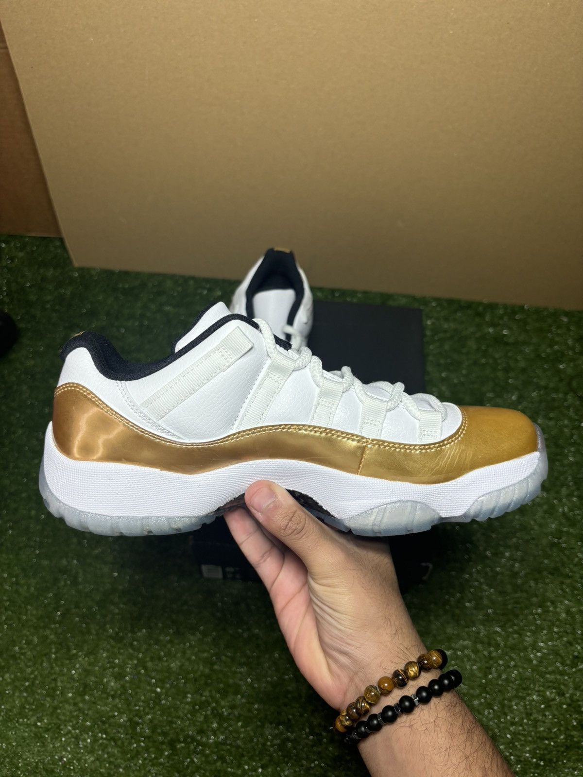 Jordan Brand Jordan 11 retro closing ceremony Size US 8.5 / EU 41-42 - 3 Thumbnail