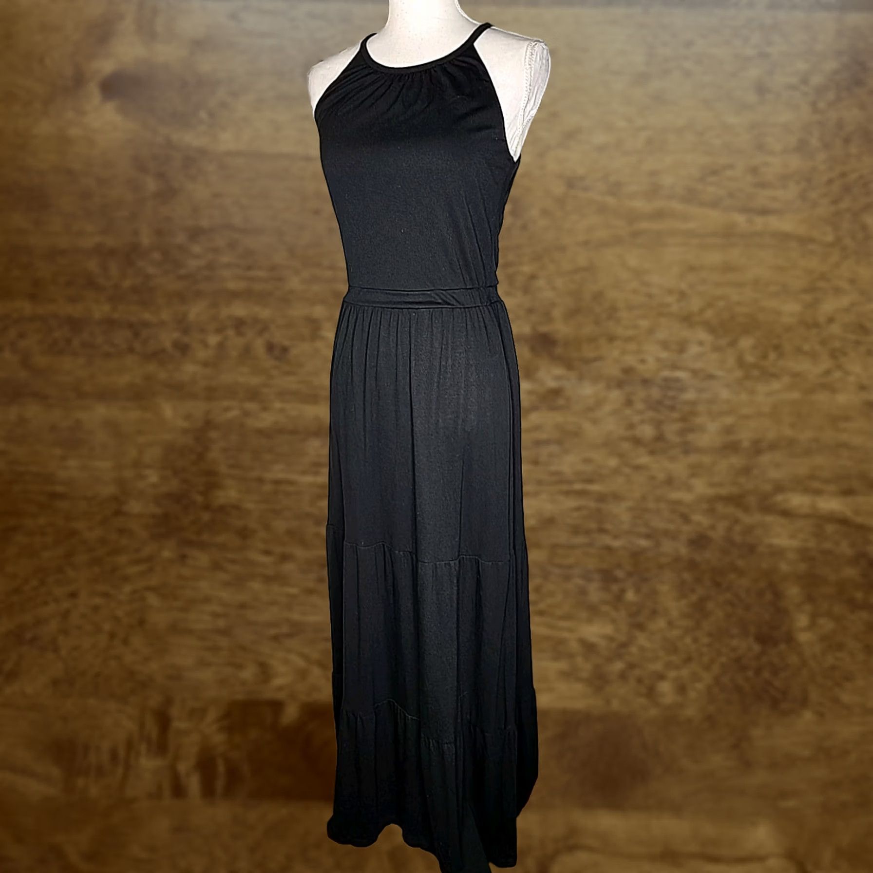 old navy black maxi dress Old Navy Women's Small Sleeveless Knit Tiered Long Casual Sarah Alexandra Black Corduroy color:Light Beige / Ecru styleid:cinzia Chiffon dress knit crew neck short
