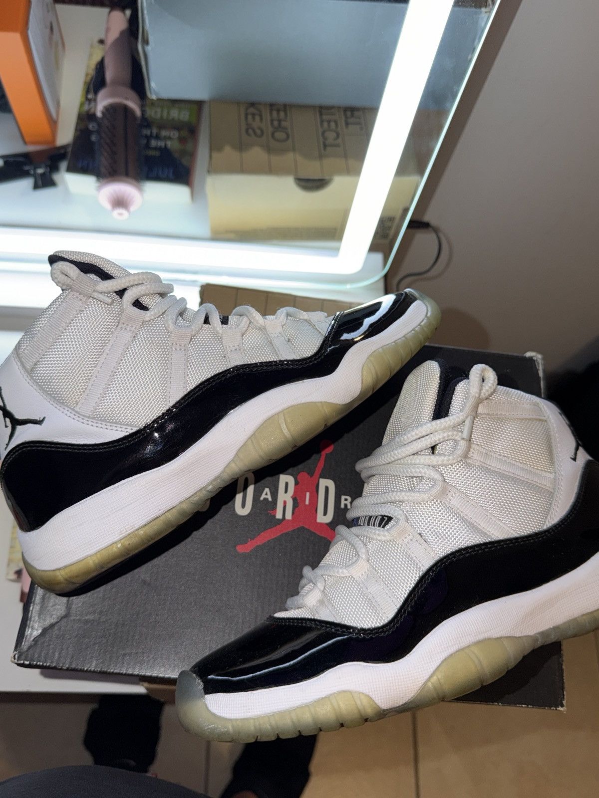 Jordan Brand Air Jordan 11 Retro 'Concord' 2018 Size US 7 / EU 40 - 1 Thumbnail