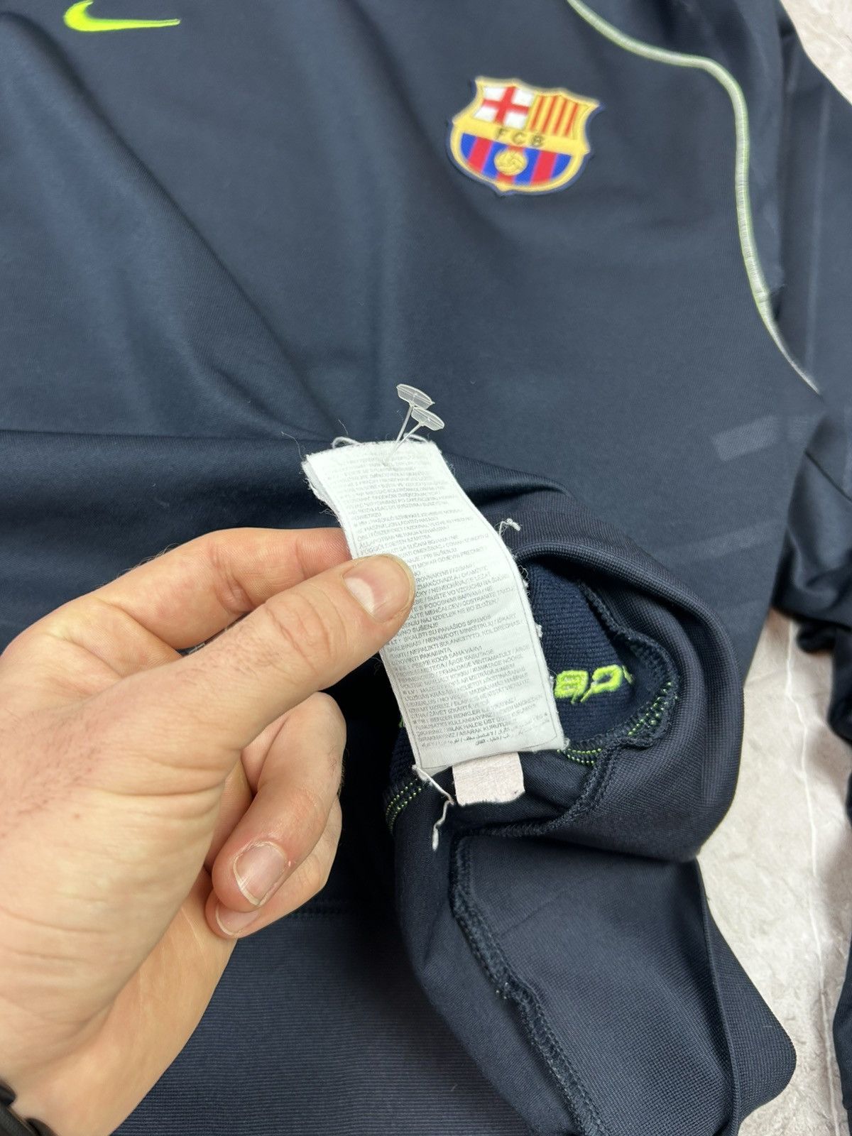 Nike Vintage Nike Barcelona Football Sweatshirt Soccer Train Size US M / EU 48-50 / 2 - 6 Thumbnail