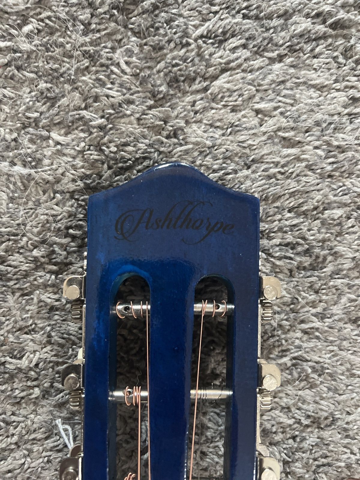 Hypebeast Ashthorpe B21 Acoustic Guitar Size ONE SIZE - 4 Thumbnail