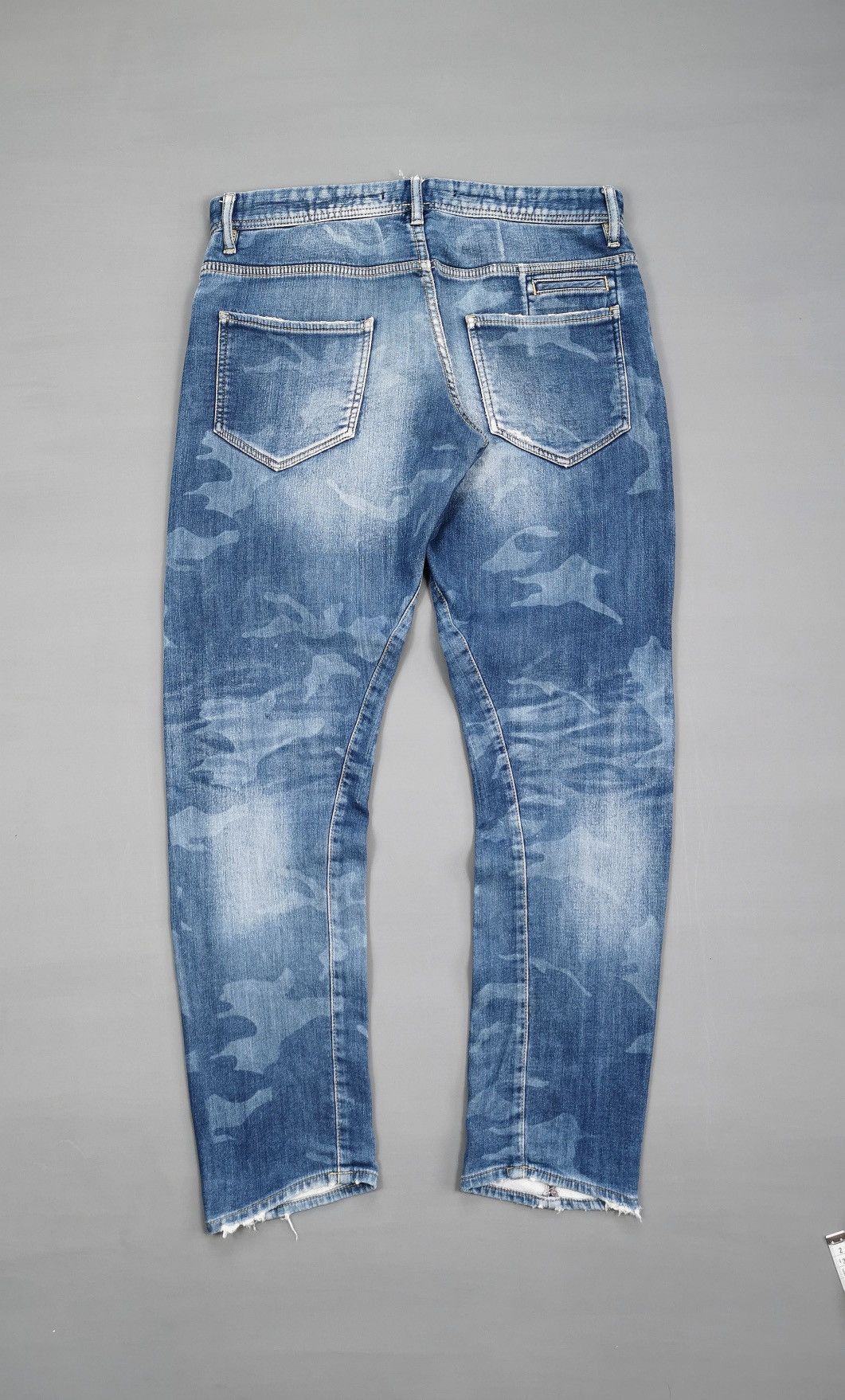 Japanese Brand 241Co Japan Camo Jogger Jean Size US 34 / EU 50 - 2 Thumbnail