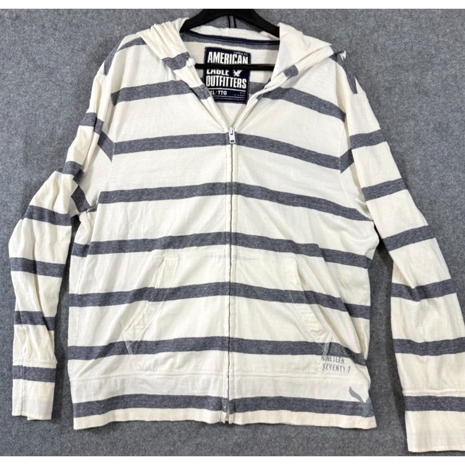 American Eagle Outfitters VINTAGE American Eagle Outfitters Hoodie Mens 2XL Ivory Blue Stripe Full-Zip Size US XXL / EU 58 / 5 - 2 Thumbnail