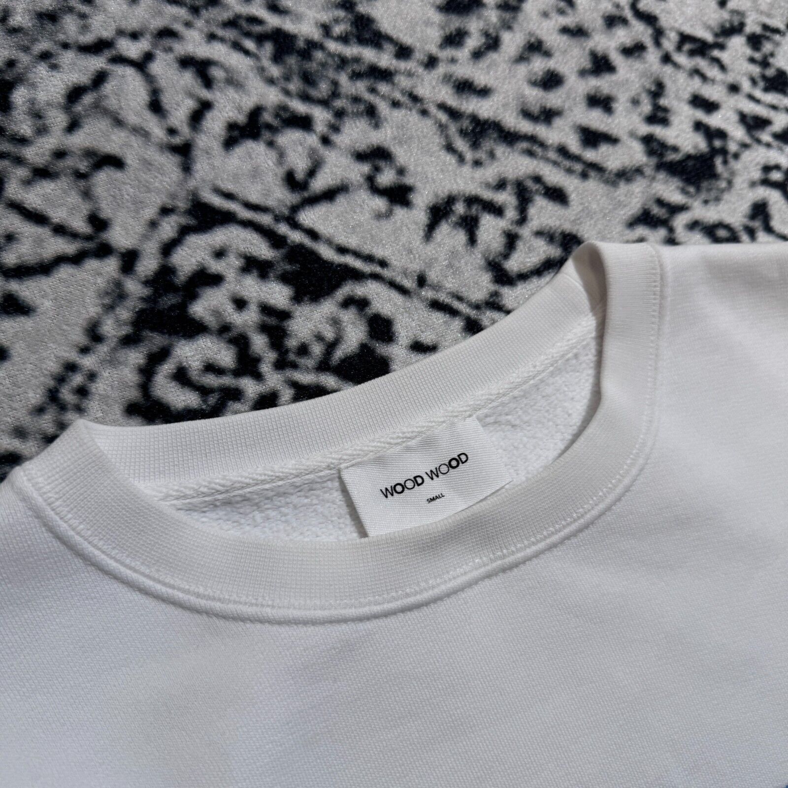 Vintage Vintage Wood White Cotton Crewneck Size S 90s Art Archive Size US S / EU 44-46 / 1 - 7 Thumbnail