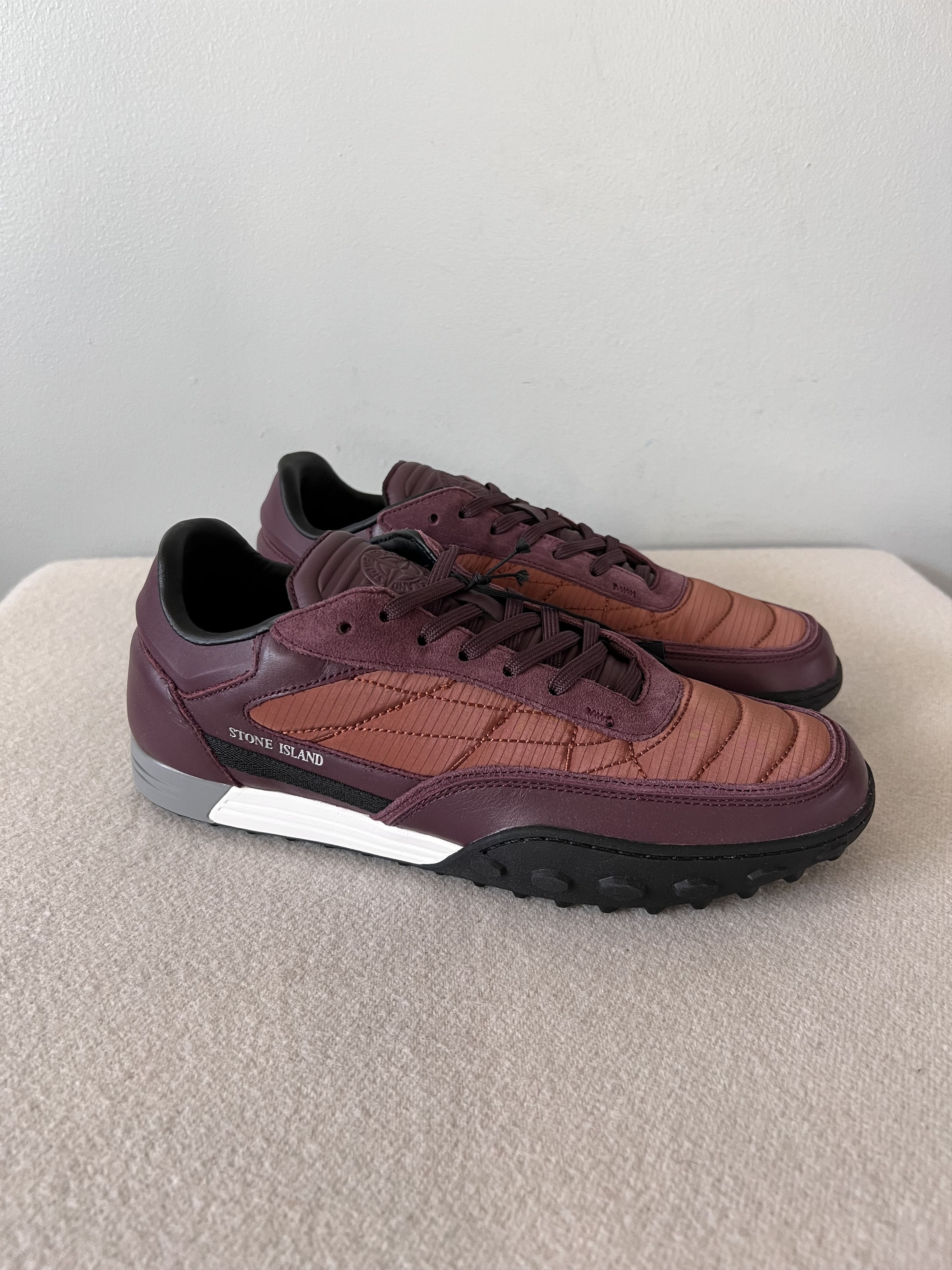Stone Island Stone Island Football Sneakers in Burgundy Size US 7 / EU 40 - 1 Thumbnail