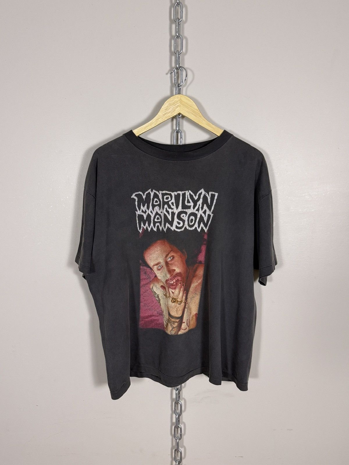 Vintage VINTAGE 1996 I AM GOD OF FUCK MARILYN MANSON GRAIL Size US XL / EU 56 / 4 - 1 Thumbnail