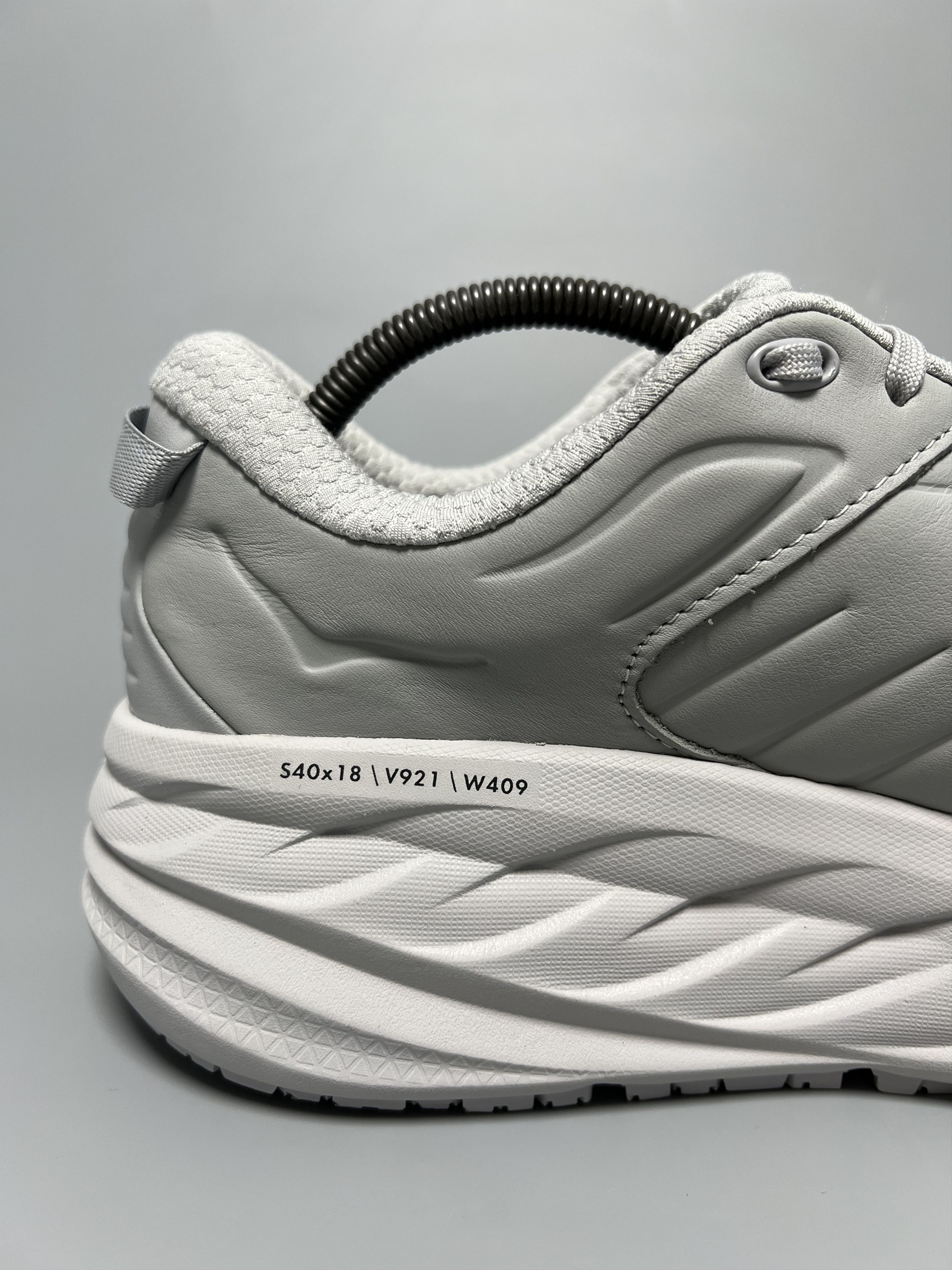 Hoka × Leather 11.5 EE Hoka One One Bondi SR Wide Running Shoes Walking Size US 11.5 / EU 44-45 - 6 Thumbnail