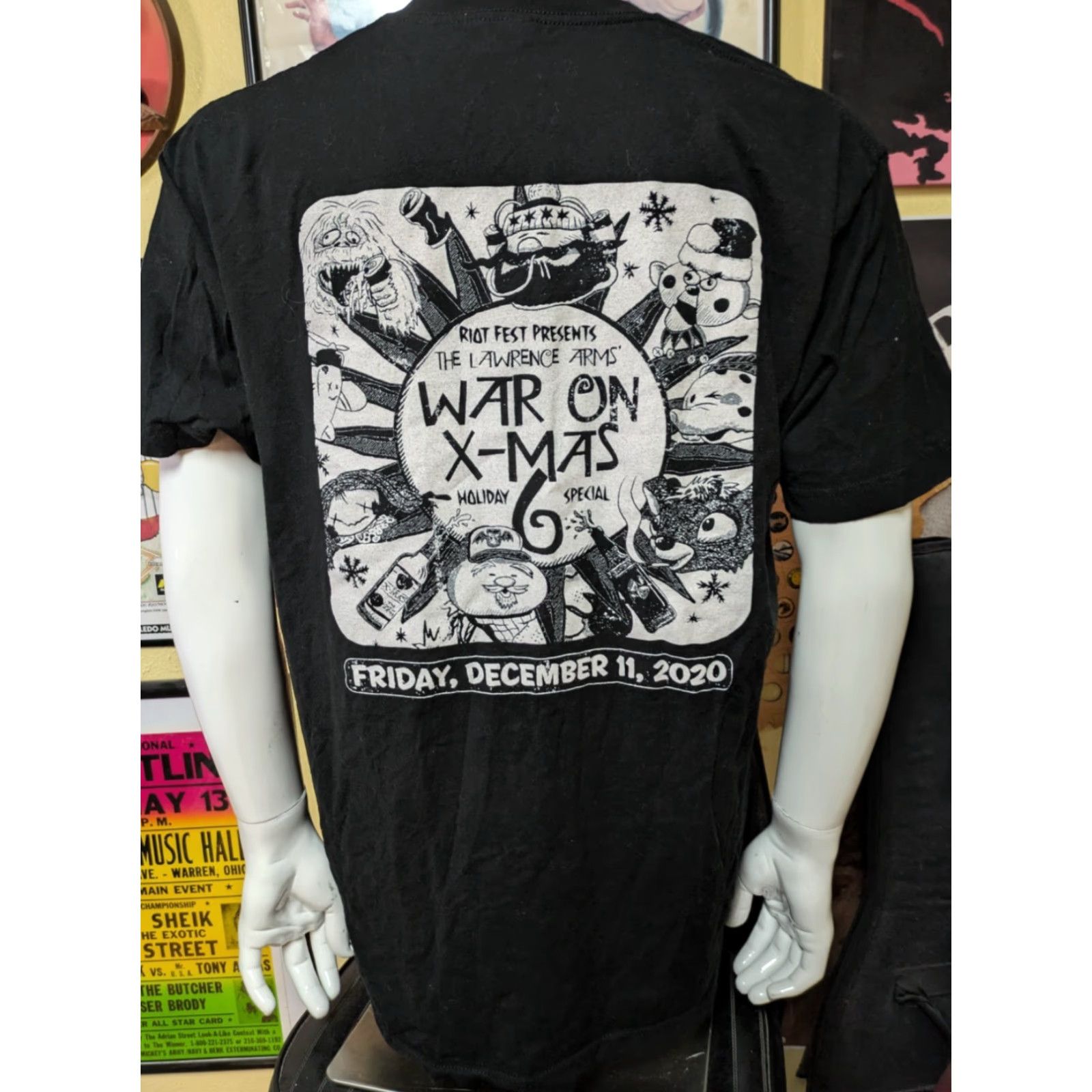 Tultex VINTAGE The Lawrence Arms Band War On X-Mas 2020 Concert Tour T Shirt XL Chicago Punk Men XL Black Shirt Band Holiday Music Mens Size US XL / EU 56 / 4 - 3 Thumbnail