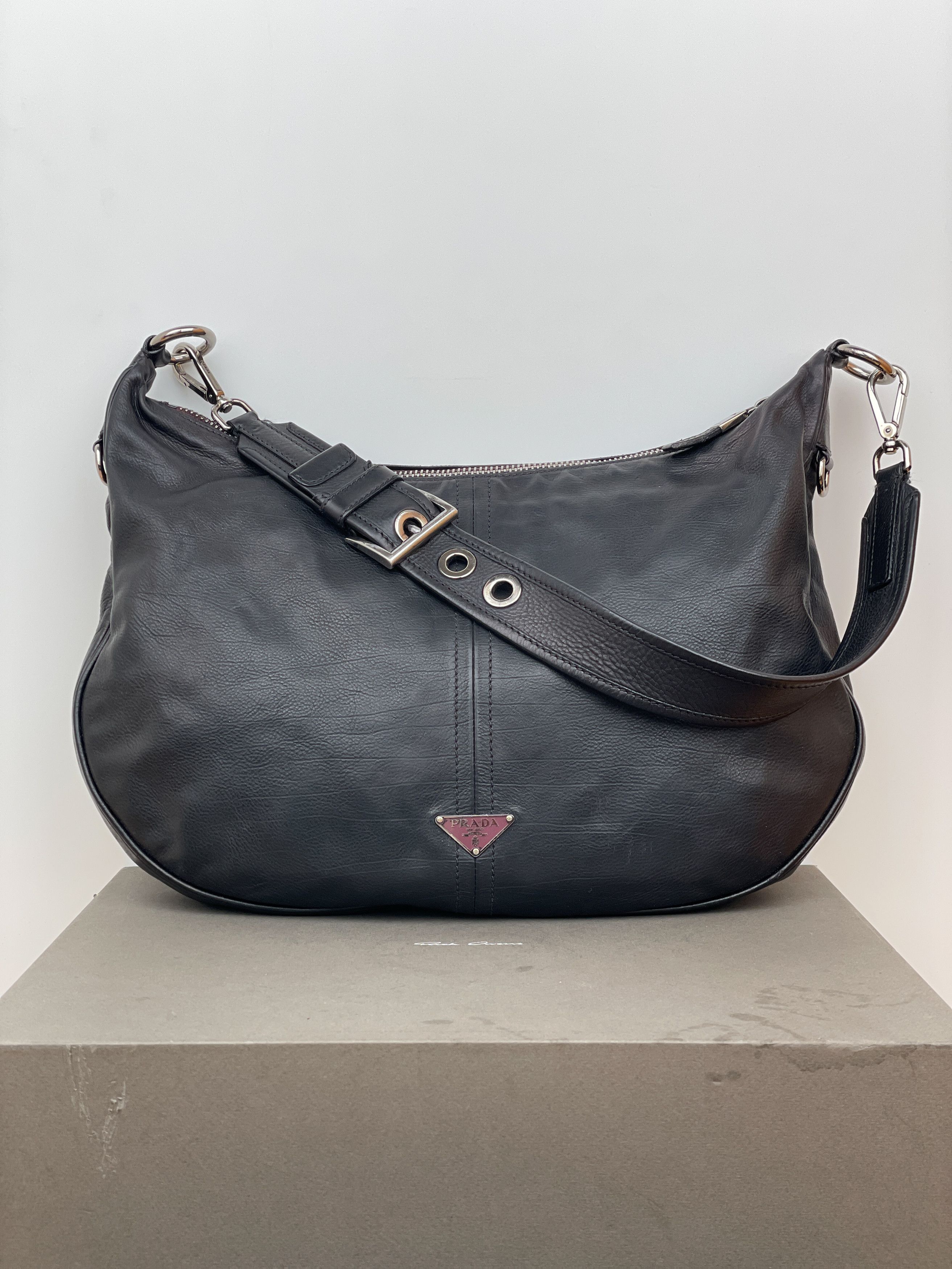 Prada 2000S Leather Hobo Shoulder Bag in Black, Women's