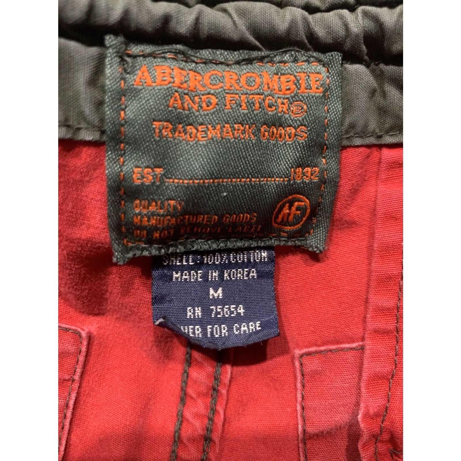 Abercrombie & Fitch Abercrombie & Fitch Mens Medium Red Distressed Cargo Shorts Size US 31 - 7 Thumbnail