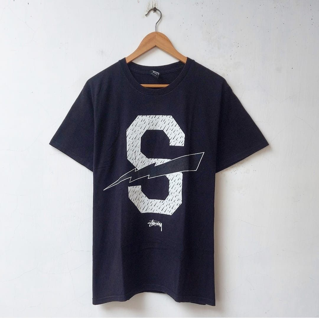 STUSSY x NEXUSVII TEE 黒　コラボ NEXUSVII × Stussy STUSSY X NEXUS VII TSHIRT | Grailed