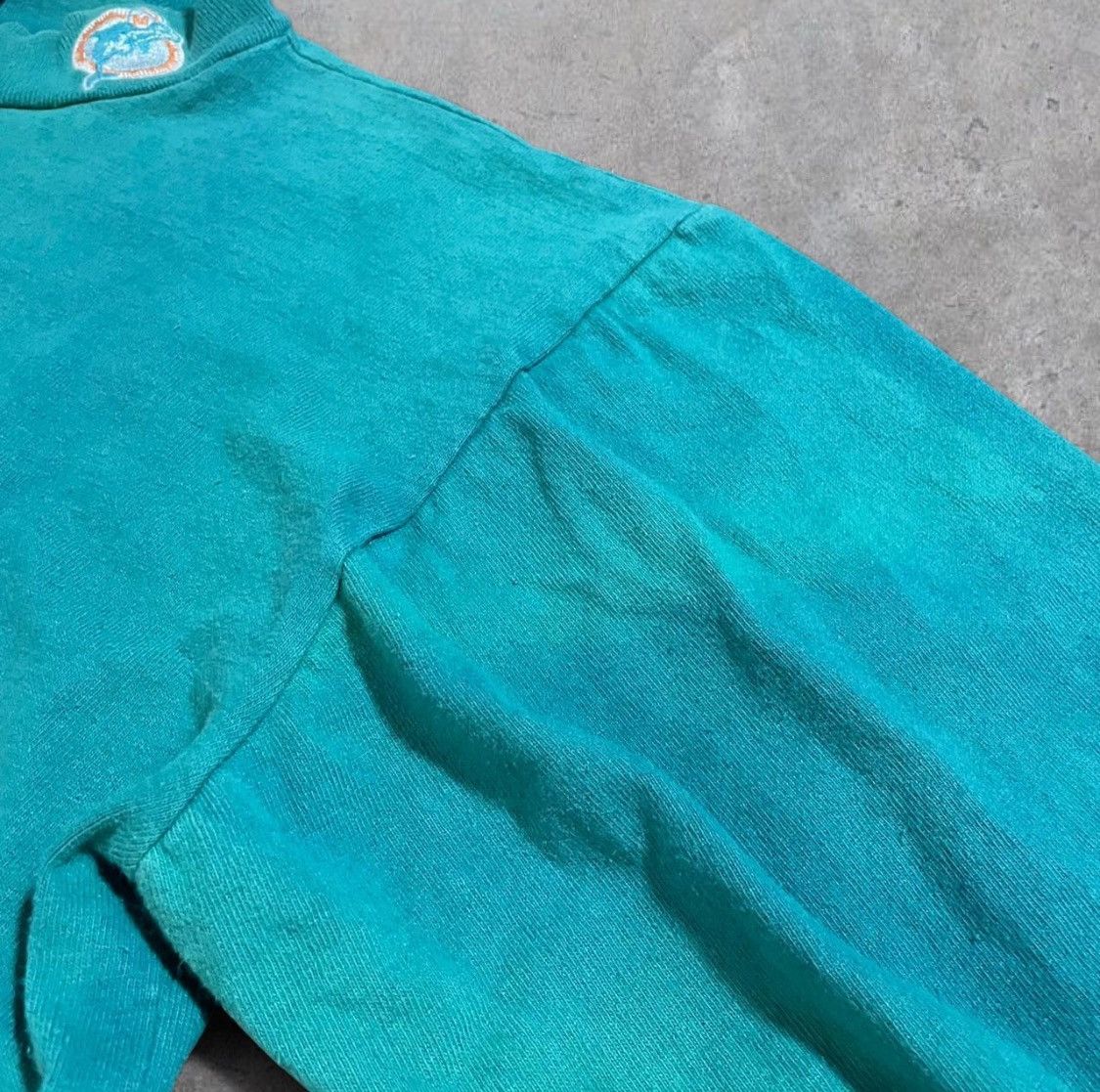 Apex One 90s Miami Dolphins Apex One long sleeve mock neck size M Size US M / EU 48-50 / 2 - 7 Thumbnail