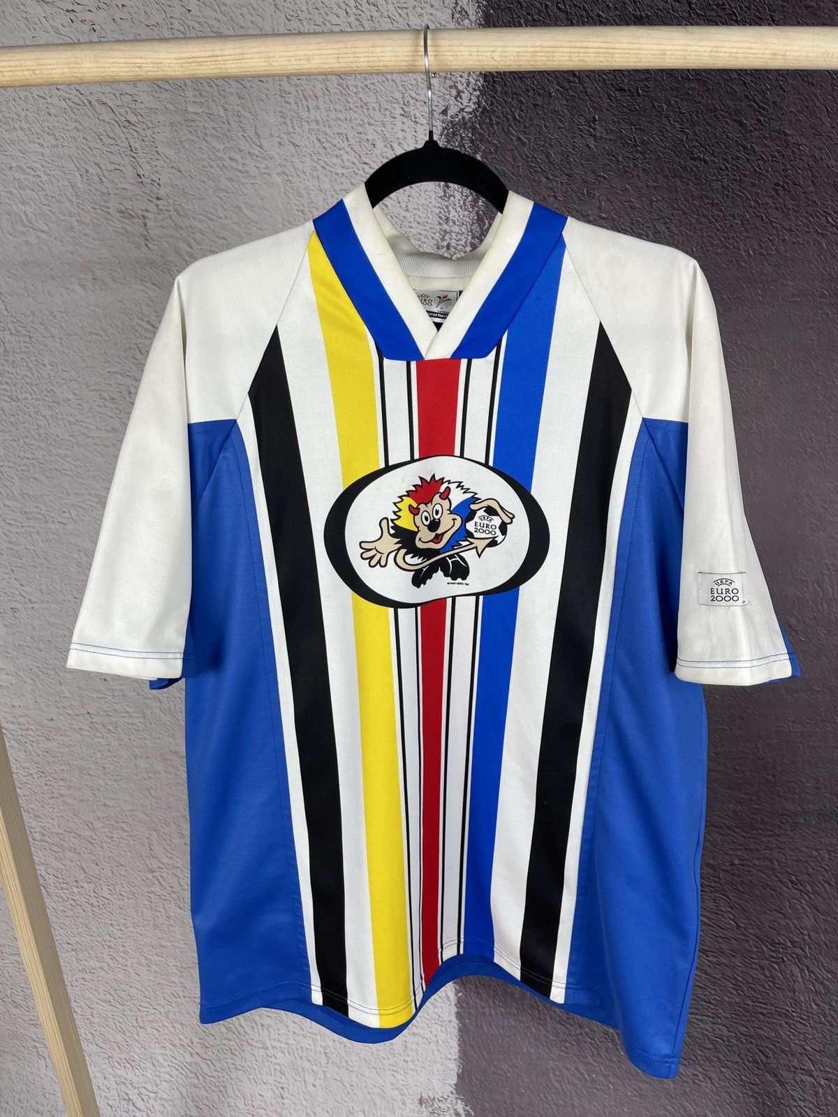UEFA UEFA EURO 2000 OFFICIAL VINTAGE FOOTBALL SOCCER SHIRT JERSEY Size US M / EU 48-50 / 2 - 2 Thumbnail