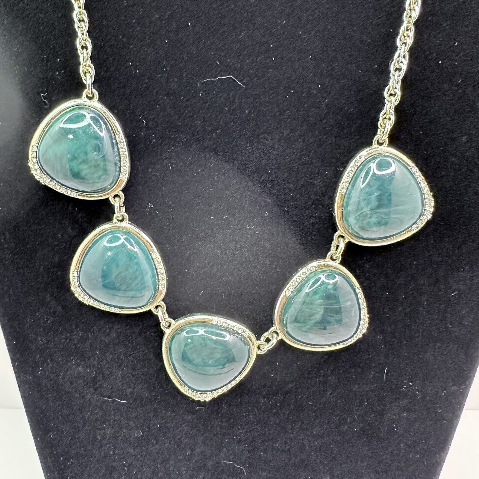 Ann Taylor Ann Taylor Chunky Statement Faux Green Chain Necklace Size ONE SIZE - 2 Thumbnail