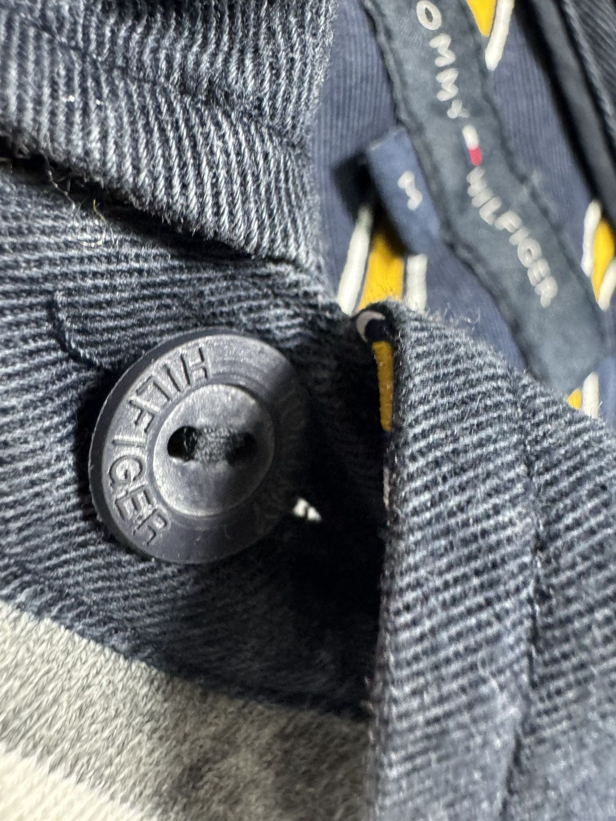 Tommy Hilfiger Tommy Hilfiger Striped Rugby Sweatshirt Vintage Size M Y2K Size US M / EU 48-50 / 2 - 6 Thumbnail