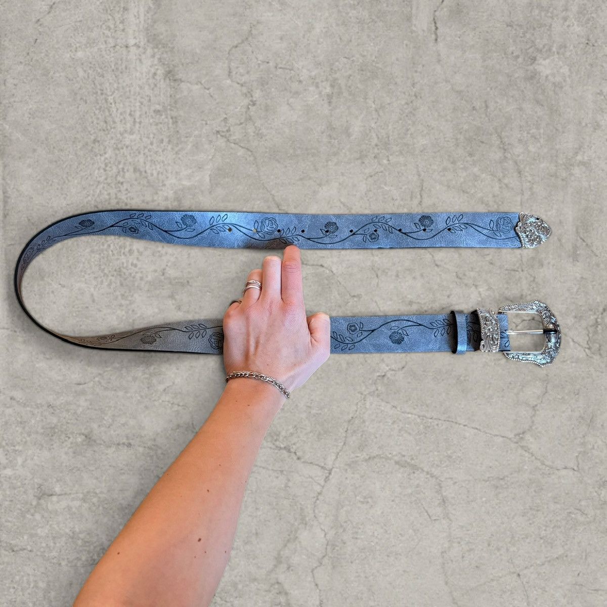 Japanese Brand Vintage style Western belt in grey print, silver. One size Size ONE SIZE - 1 Thumbnail