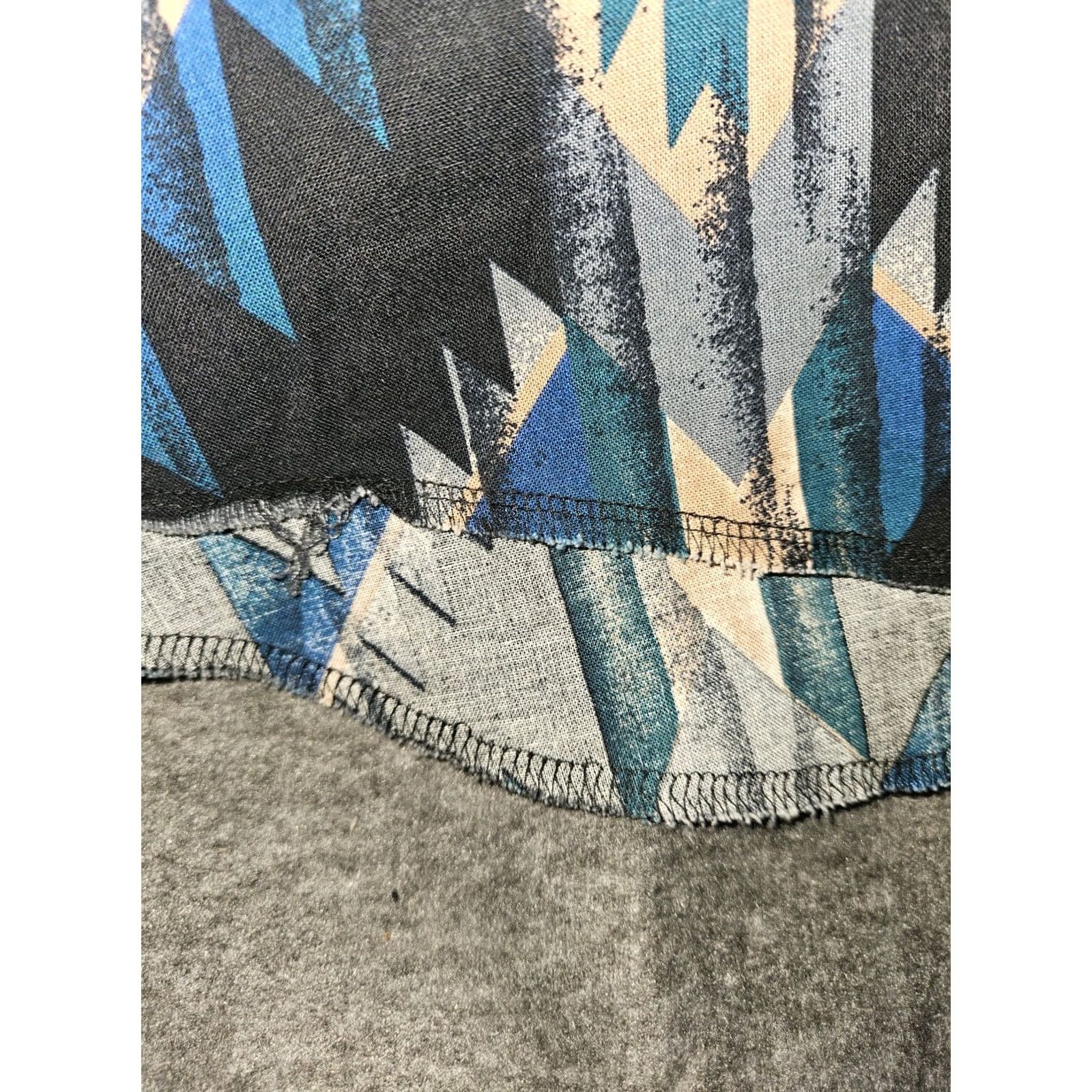 Wrangler VINTAGE Wrangler Western Shirt Pearl Snap Men's XL Aztec Surged Hem Cowboy Black Geometric Pockets 48 in Regular Size XS? Size US XL / EU 56 / 4 - 7 Thumbnail