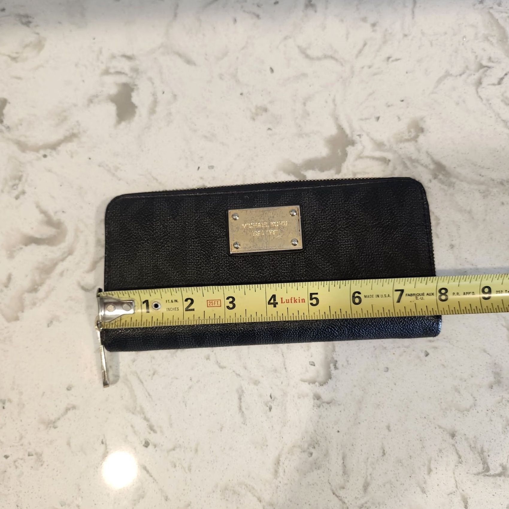 Michael Kors Michael Kors Jet Set Travel Zip-Around Wallet Black Leather Womens Used Condition Size ONE SIZE - 6 Thumbnail