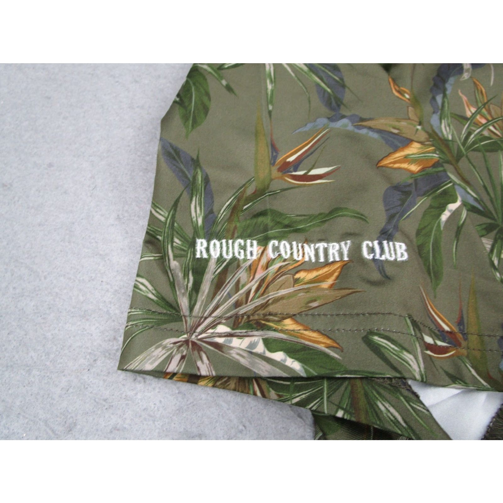 Vintage Rough Country Club Polo Shirt Mens Large Green Floral Performance Golf Tropical Casual Size US L / EU 52-54 / 3 - 4 Thumbnail
