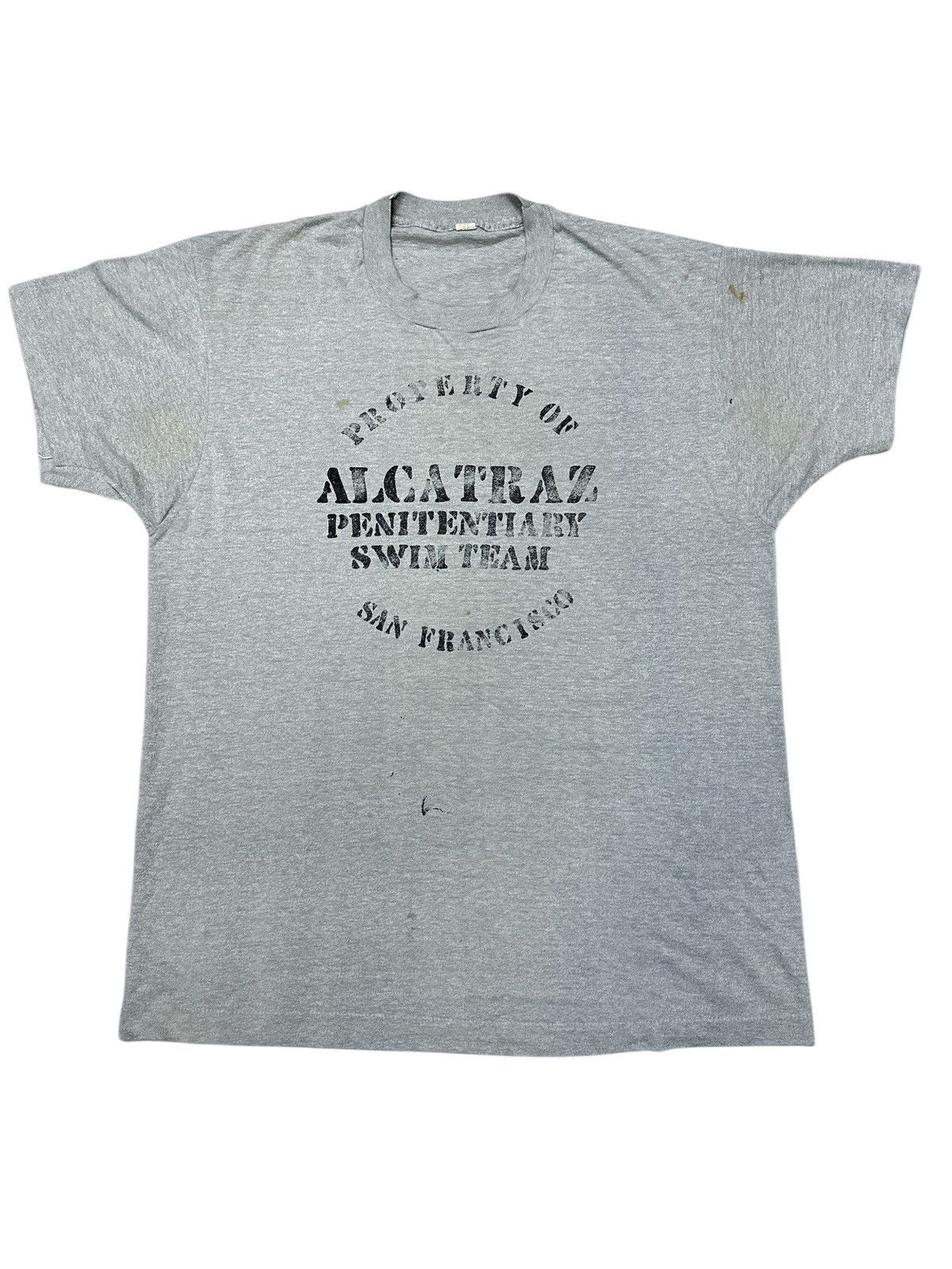 Vintage 8os Tee property Of Alcantraz .
