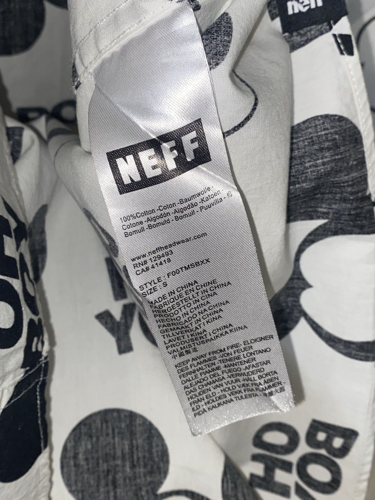 NEFF Vintage Neff Disney Men's Oh Boy Mickey Button-Down Shirt Size US S / EU 44-46 / 1 - 6 Thumbnail