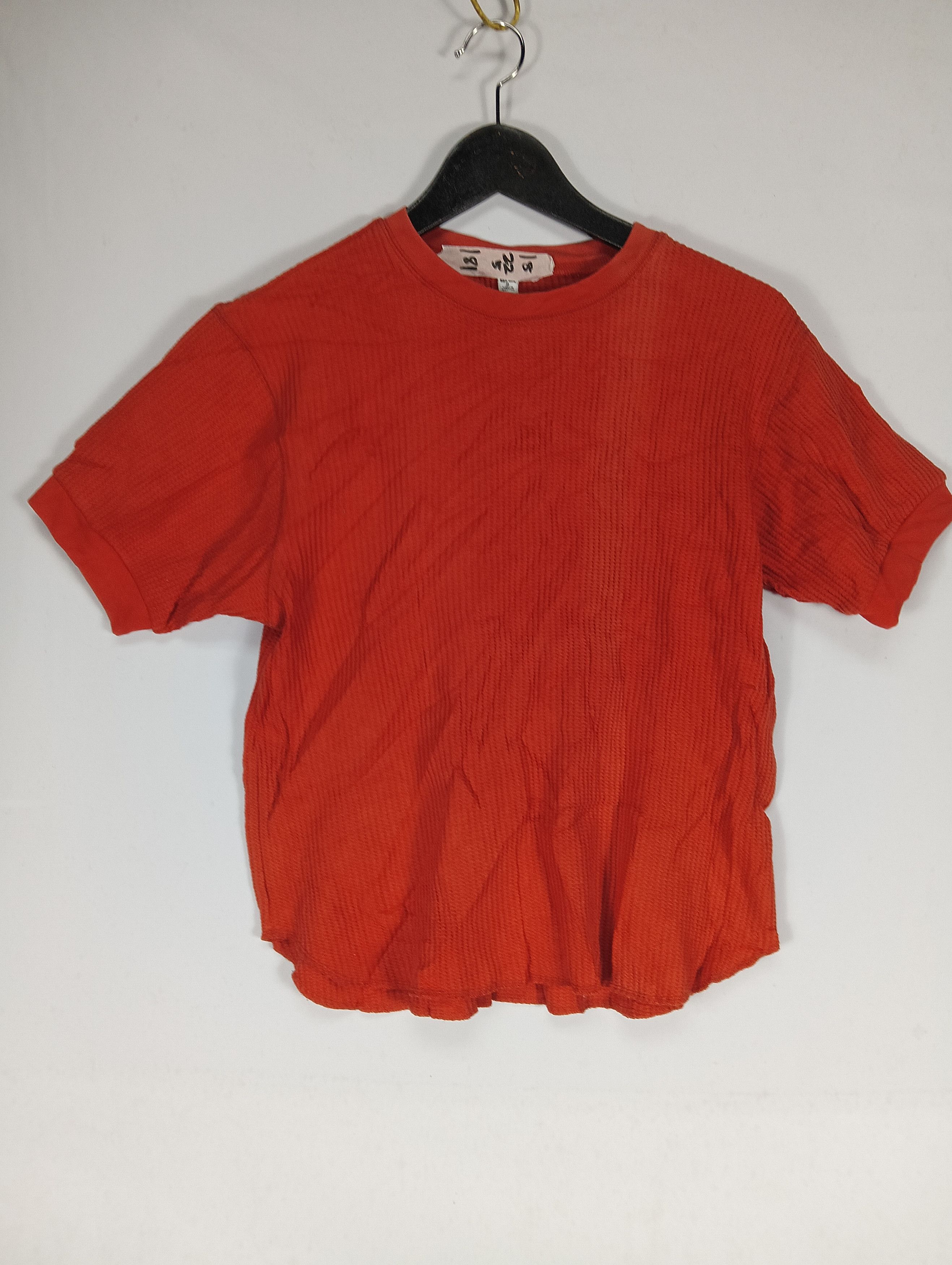 Uniqlo uniqlo Tee plain Size US S / EU 44-46 / 1 - 2 Thumbnail