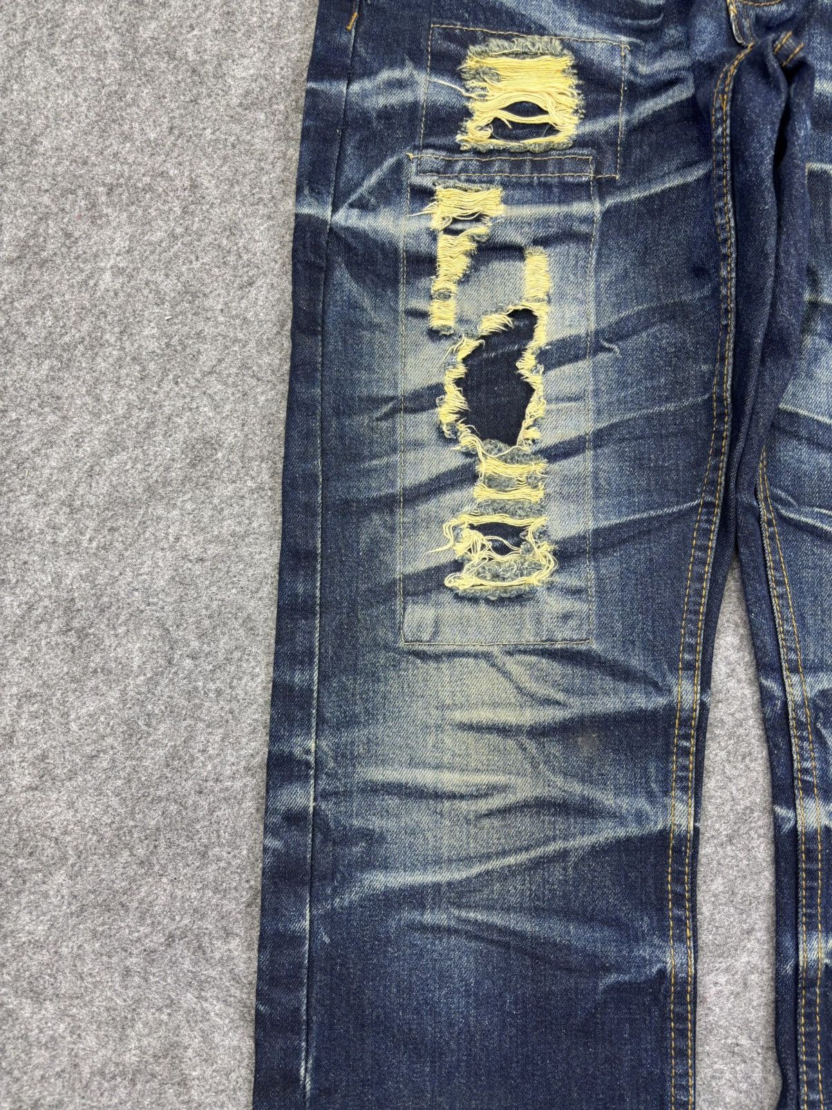 Designer Insane🔥DIVINER Slash Fades Patchwork Distressed Denim F720 Size US 30 / EU 46 - 6 Thumbnail