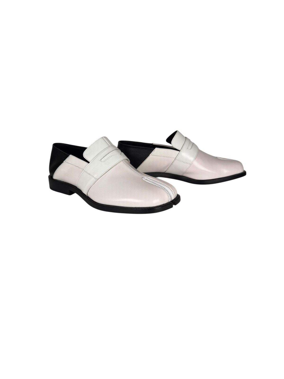 Maison Margiela MM22 Two-Tone Tabi Loafers