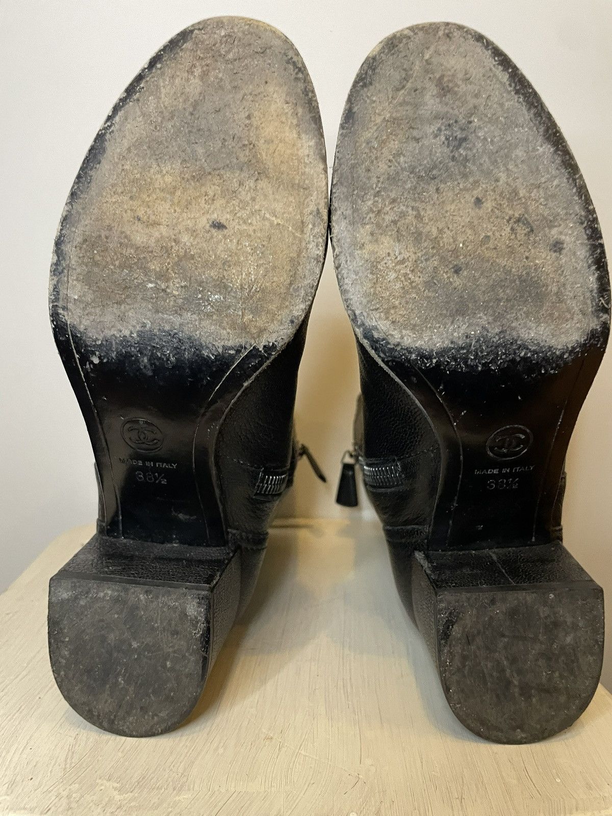 Chanel Chanel Interlocking CC Logo Boots Size US 7.5 / IT 37.5 - 6 Thumbnail