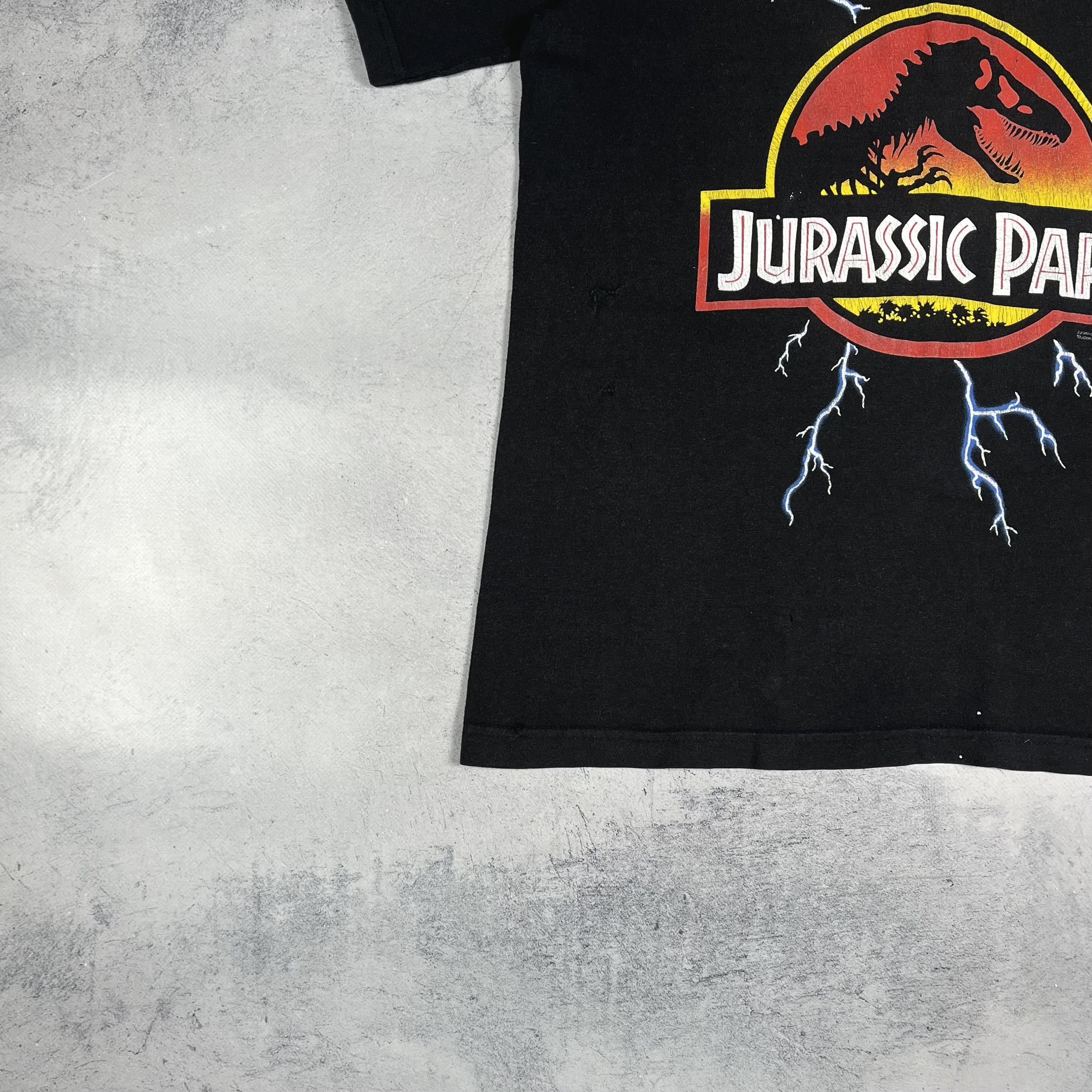 Expert Horror Vintage Jurassic Park Steven Spielberg Big Logo T Shirt 1992 Size US S / EU 44-46 / 1 - 5 Thumbnail