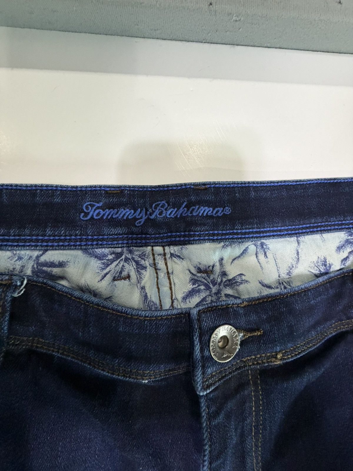 Tommy Bahama Tommy Bahama 44x30 dark Blue jeans mens Size US 44 / EU 60 - 2 Thumbnail