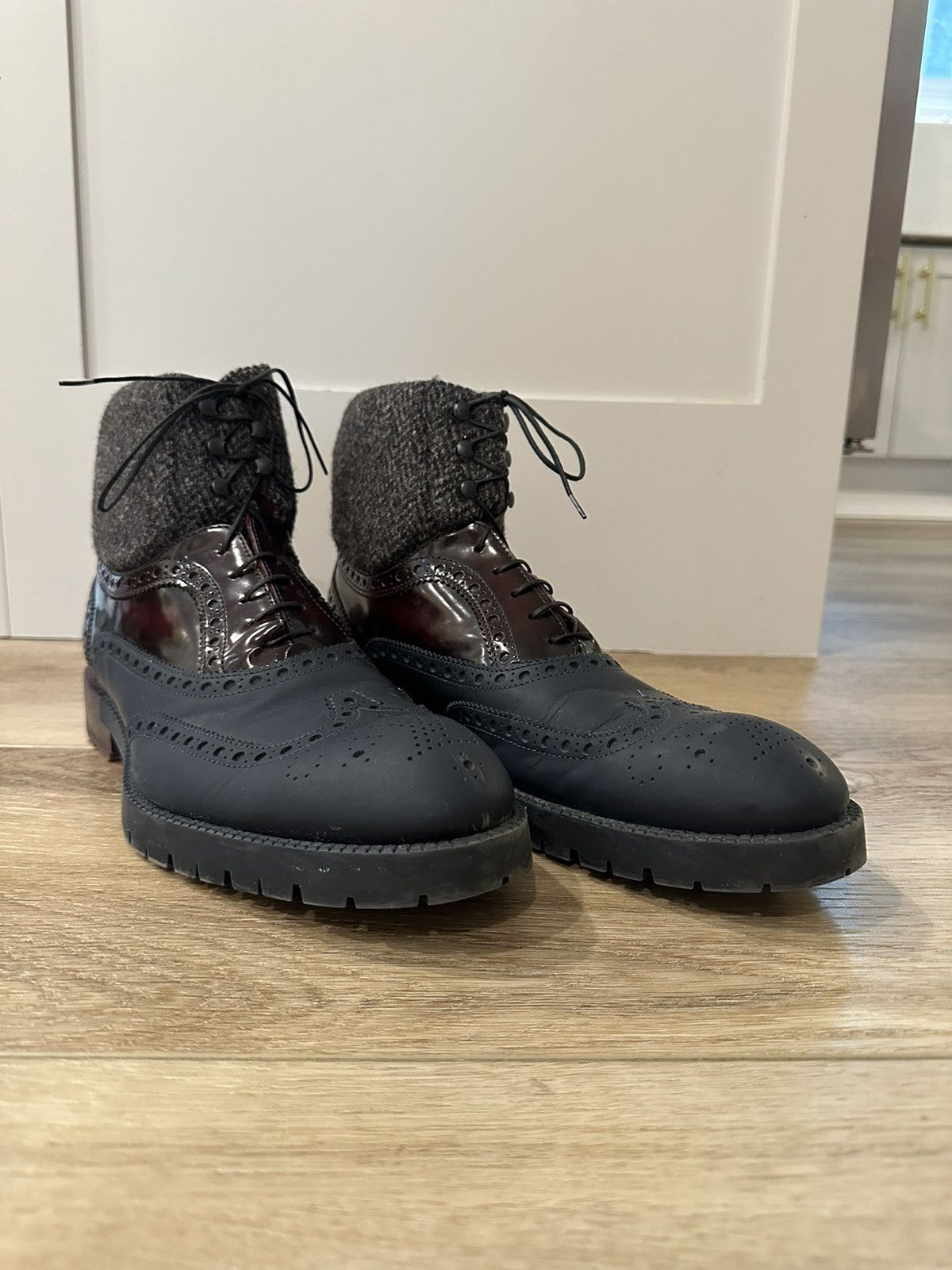 Louis Vuitton Wingtip Wool and Leather Brougue Boot. Size US 8.5 / EU 41-42 - 6 Thumbnail