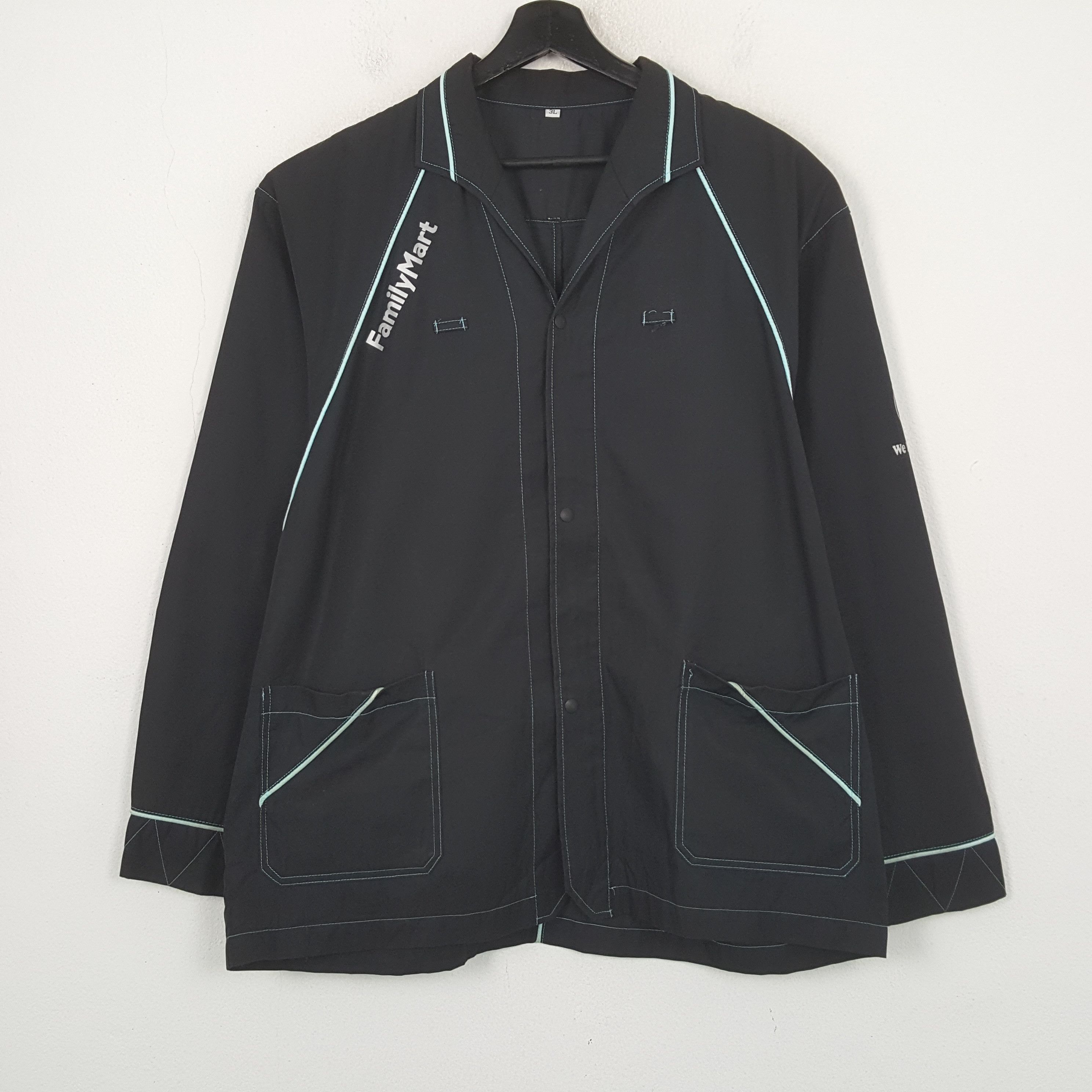 Vintage Family Mart Japanese Brand Workwear Jacket C299N65 Size US L / EU 52-54 / 3 - 1 Thumbnail